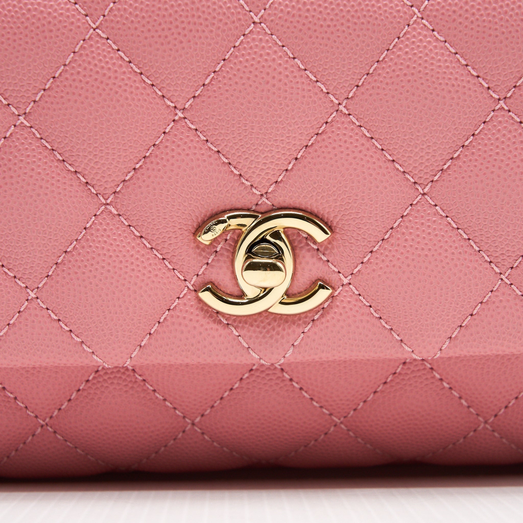 chanel-small-coco-handle-24cm-caviar-pink-lghw