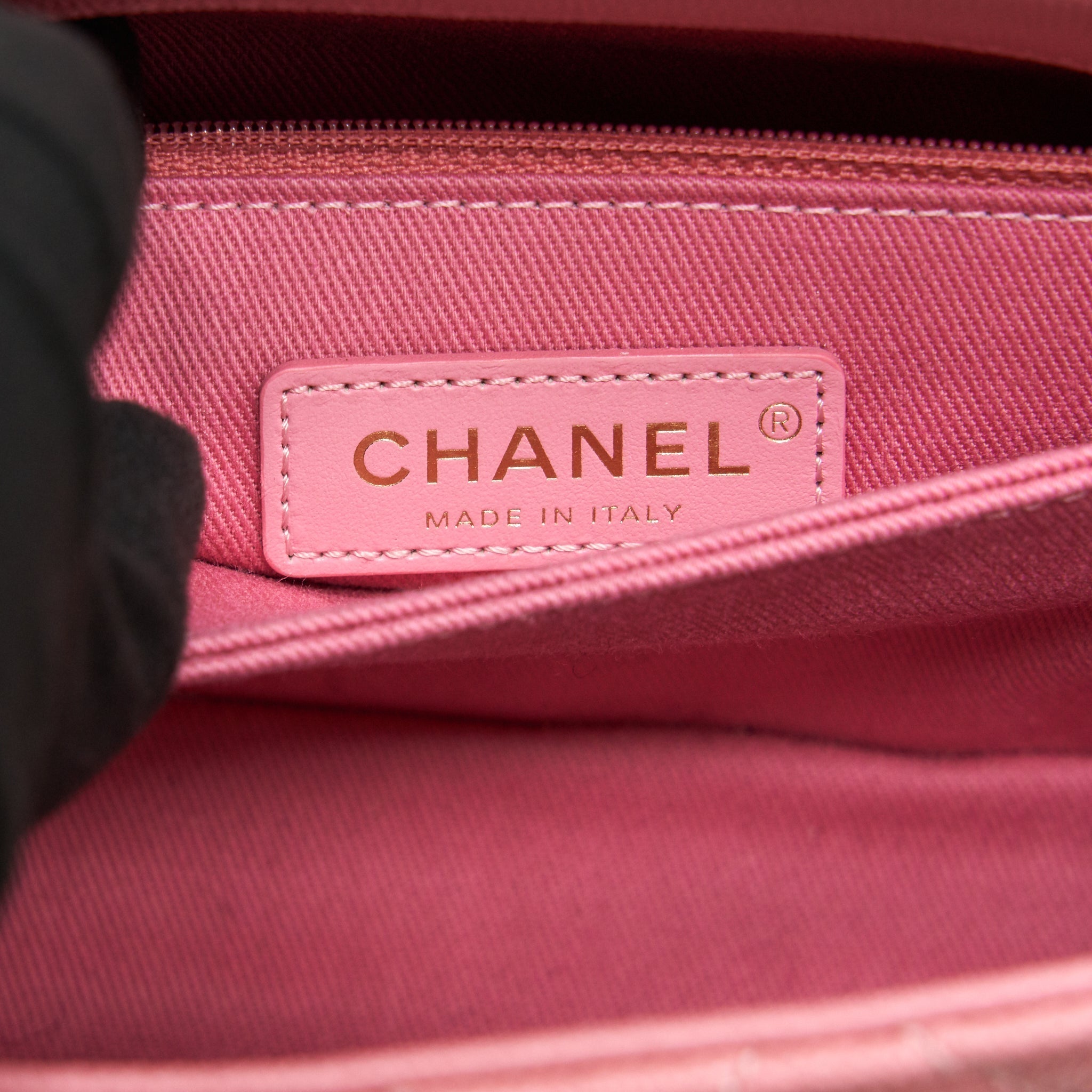 chanel-small-coco-handle-24cm-caviar-pink-lghw