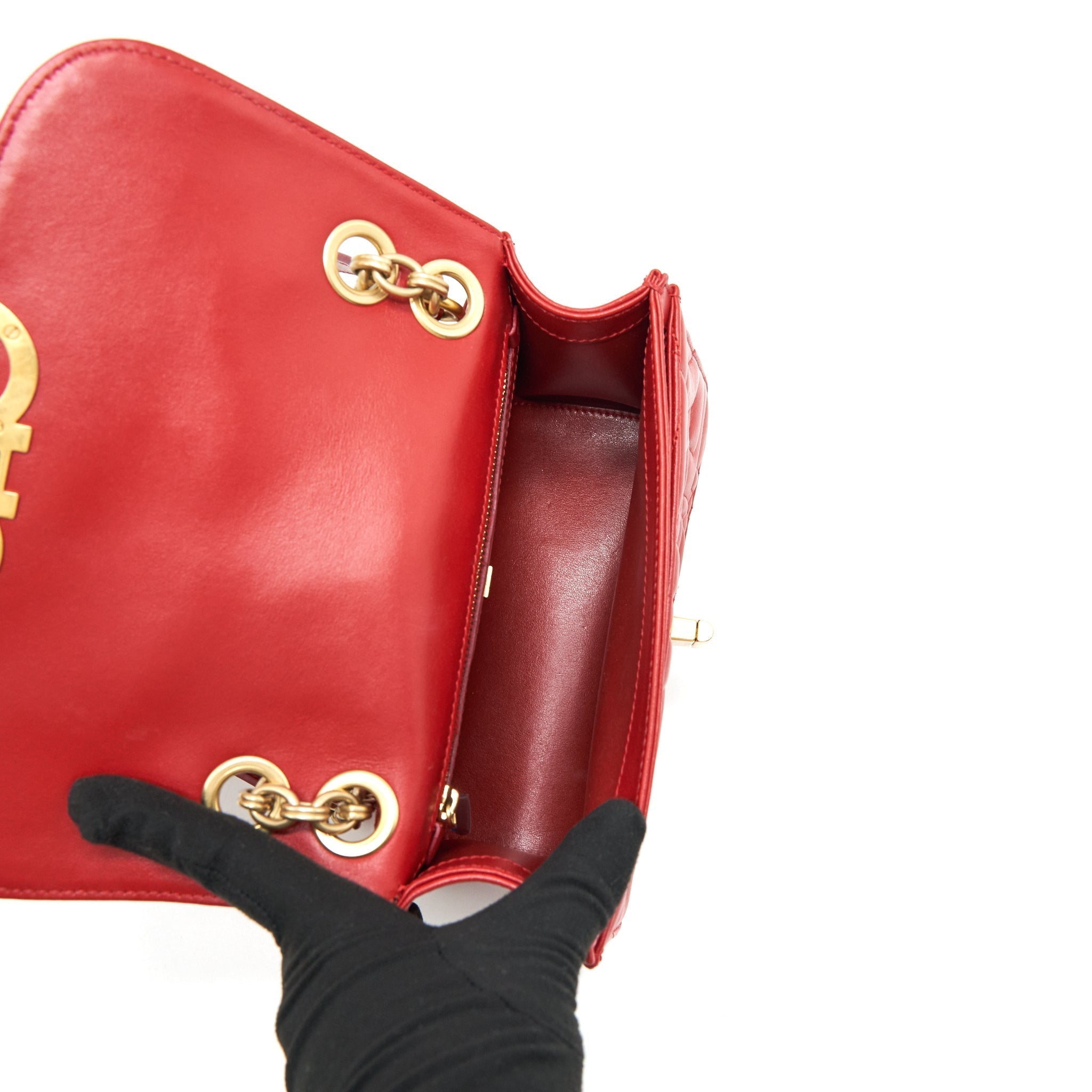 salvatore-ferragamo-gancini-flap-bag-calfskin-black-ghw
