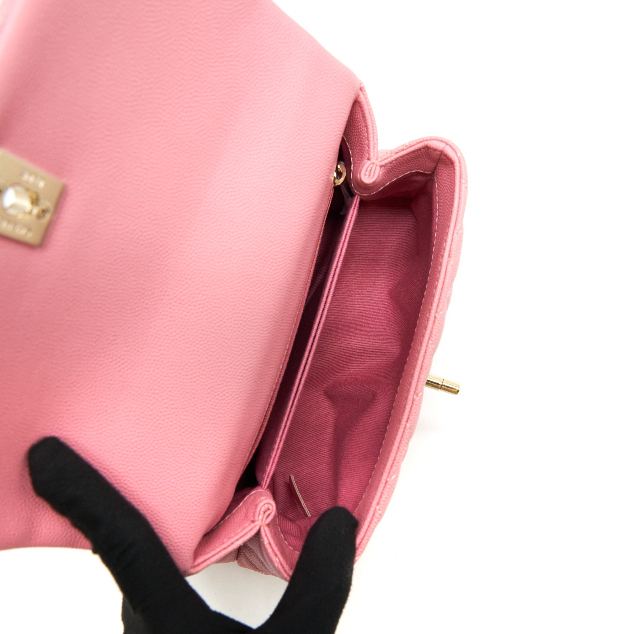 chanel-small-coco-handle-24cm-caviar-pink-lghw