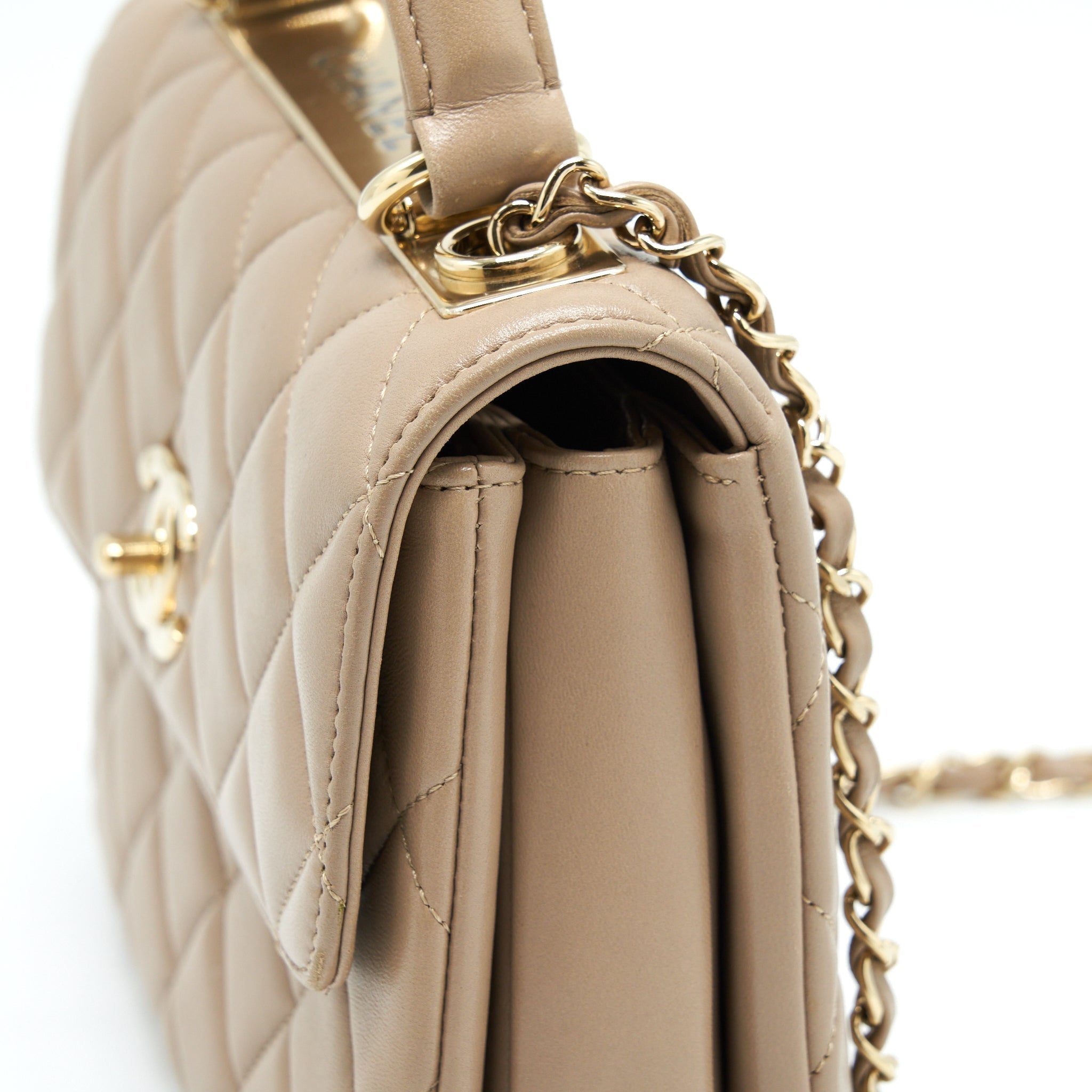 chanel-trendy-cc-flap-bag-lambskin-beige-lghw