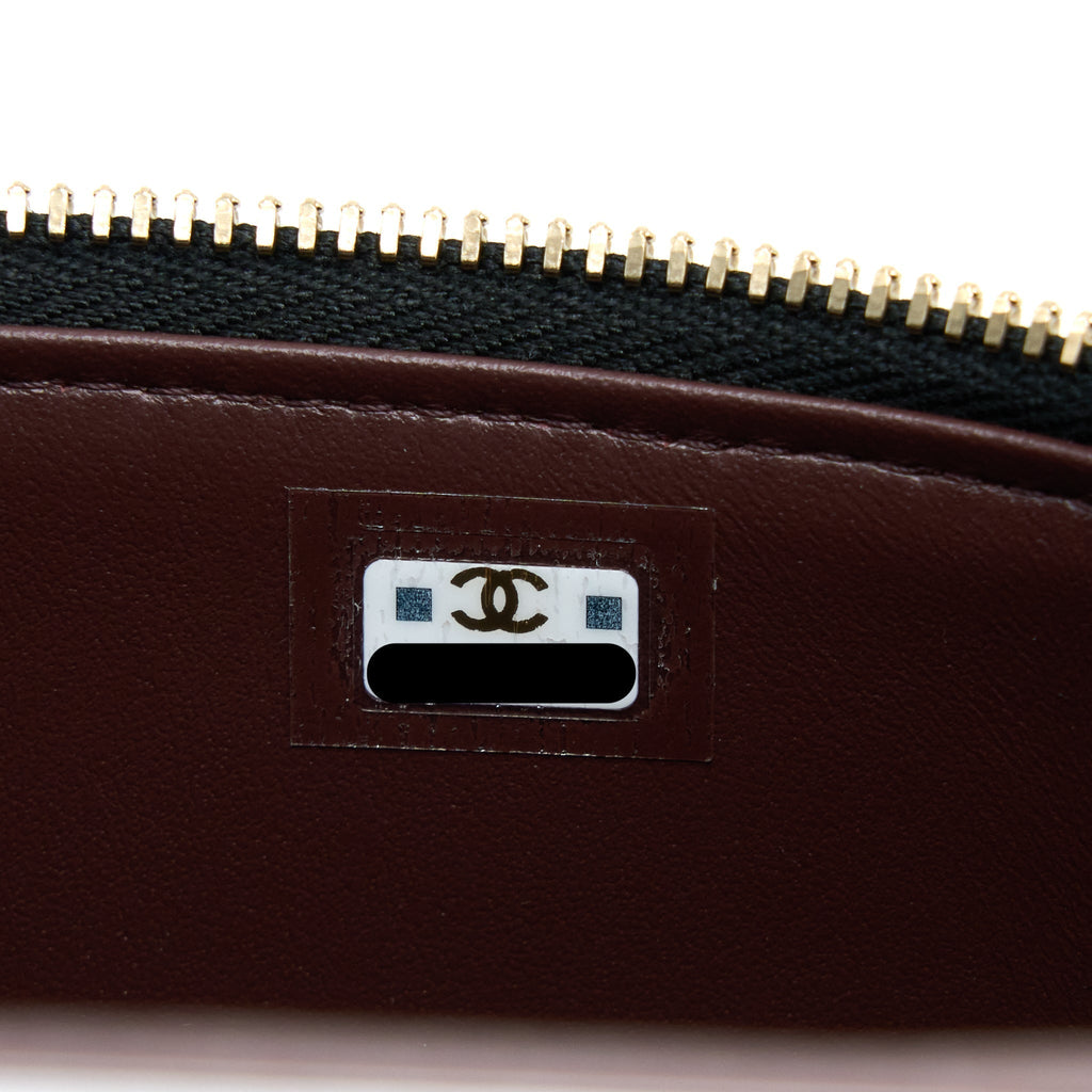 chanel-23c-long-vanity-with-chain-caviar-black-lghw