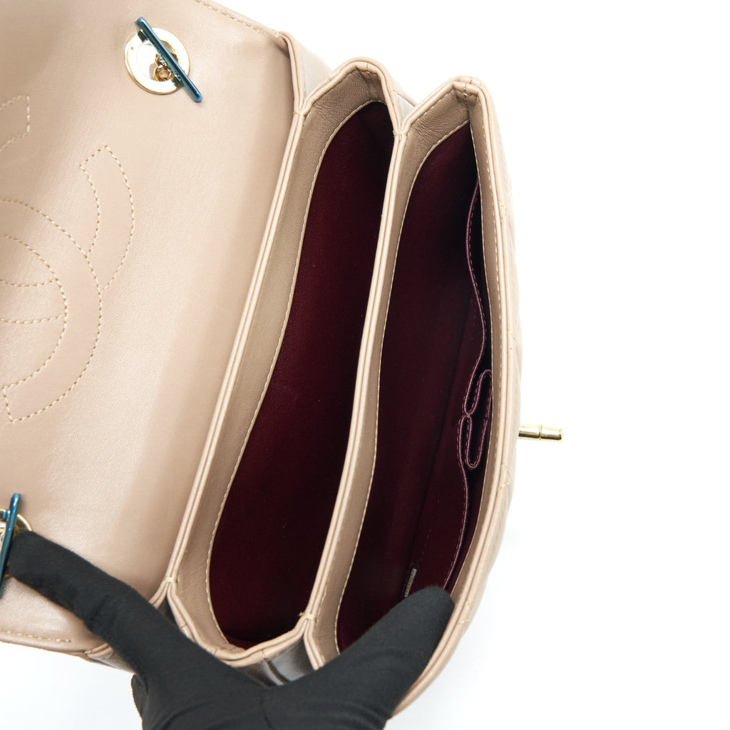 chanel-trendy-cc-flap-bag-lambskin-beige-lghw