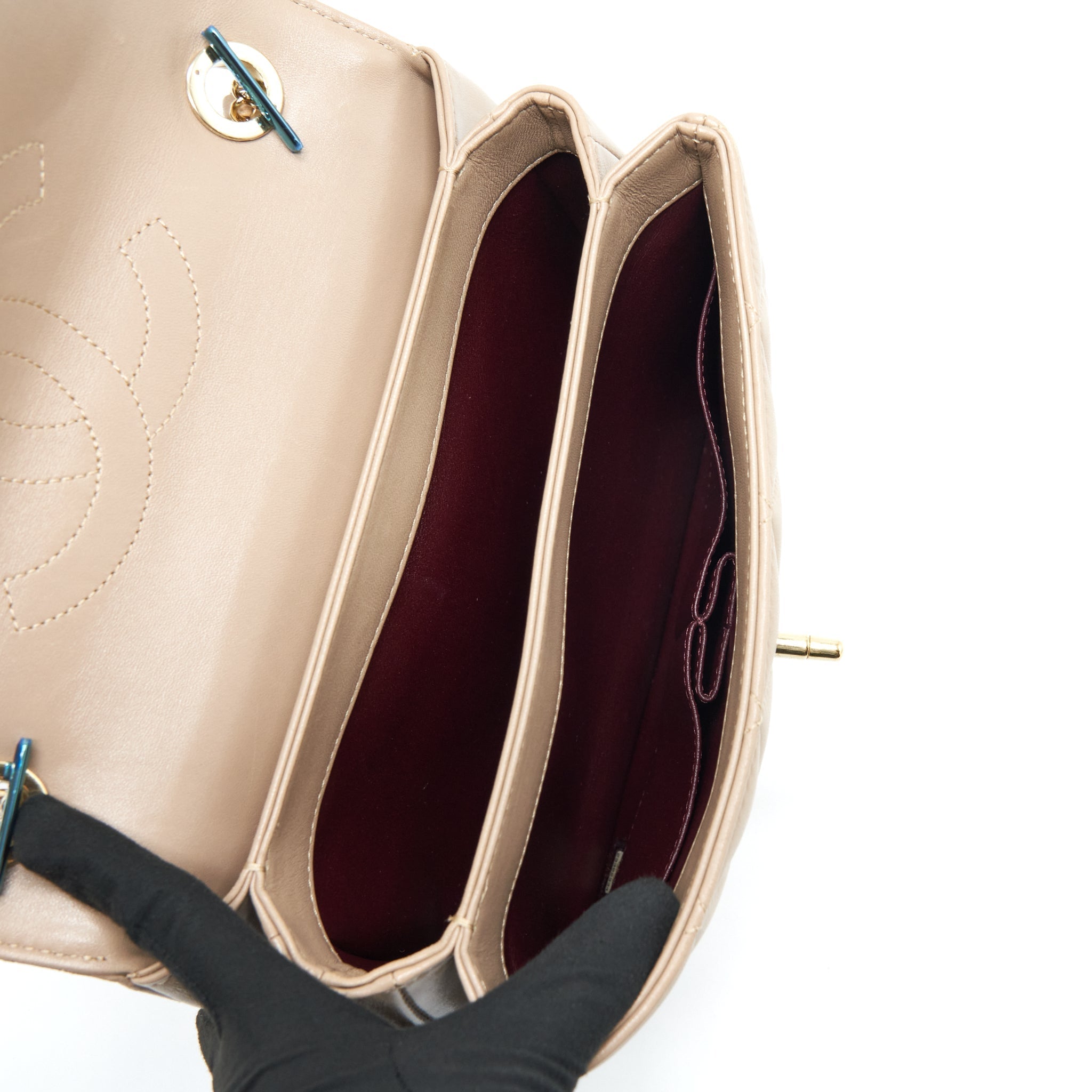 chanel-trendy-cc-flap-bag-lambskin-beige-lghw