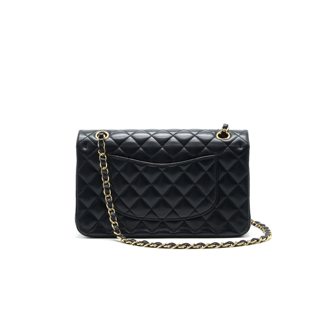 chanel-medium-classic-double-flap-lambskin-black-ghw