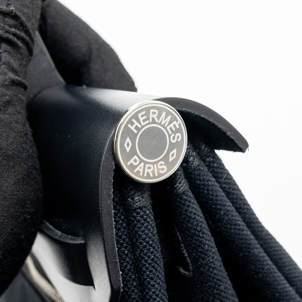 hermes-herbag-31-zip-bag-canvas-hunter-black-shw-stamp-b