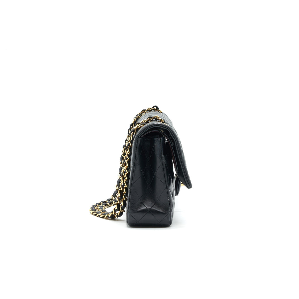 chanel-medium-classic-double-flap-lambskin-black-ghw