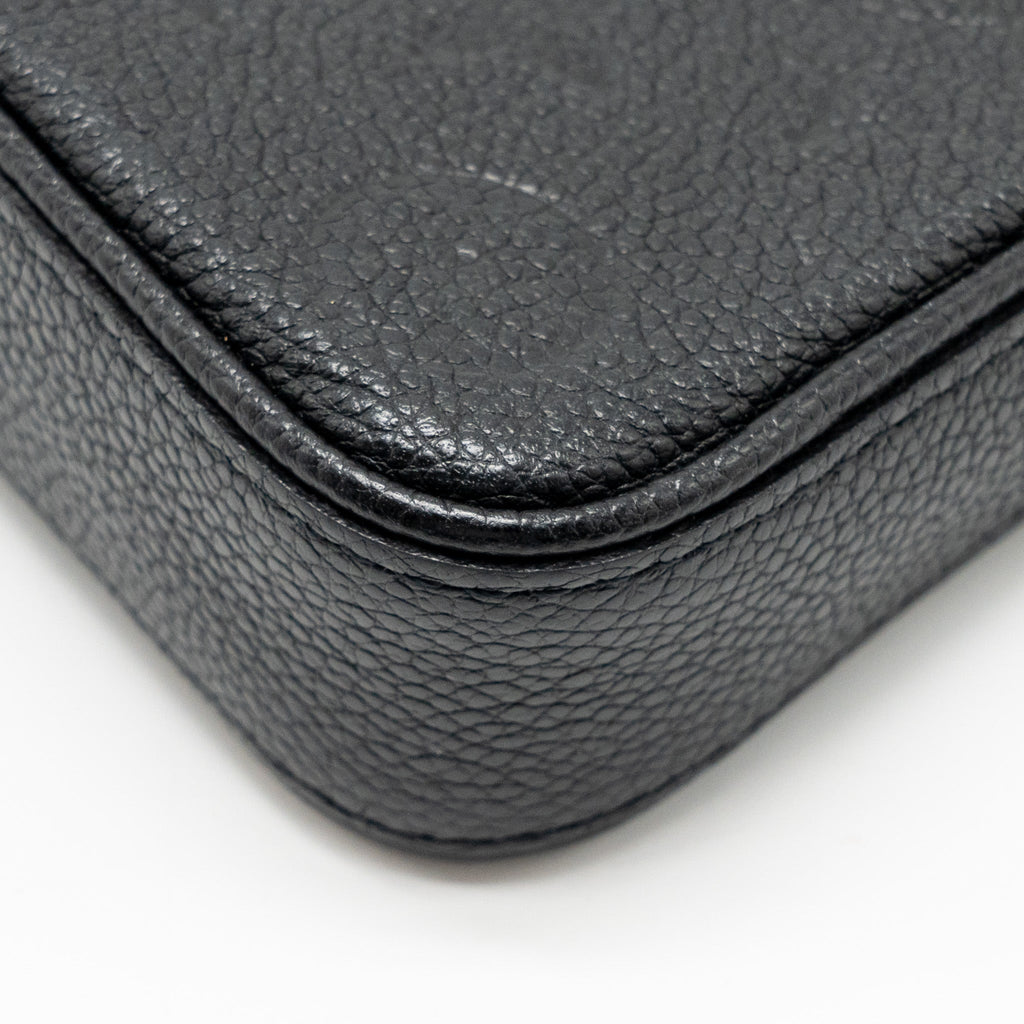 louis-vuitton-easy-pouch-on-strap-empreinte-monogram-black-ghw