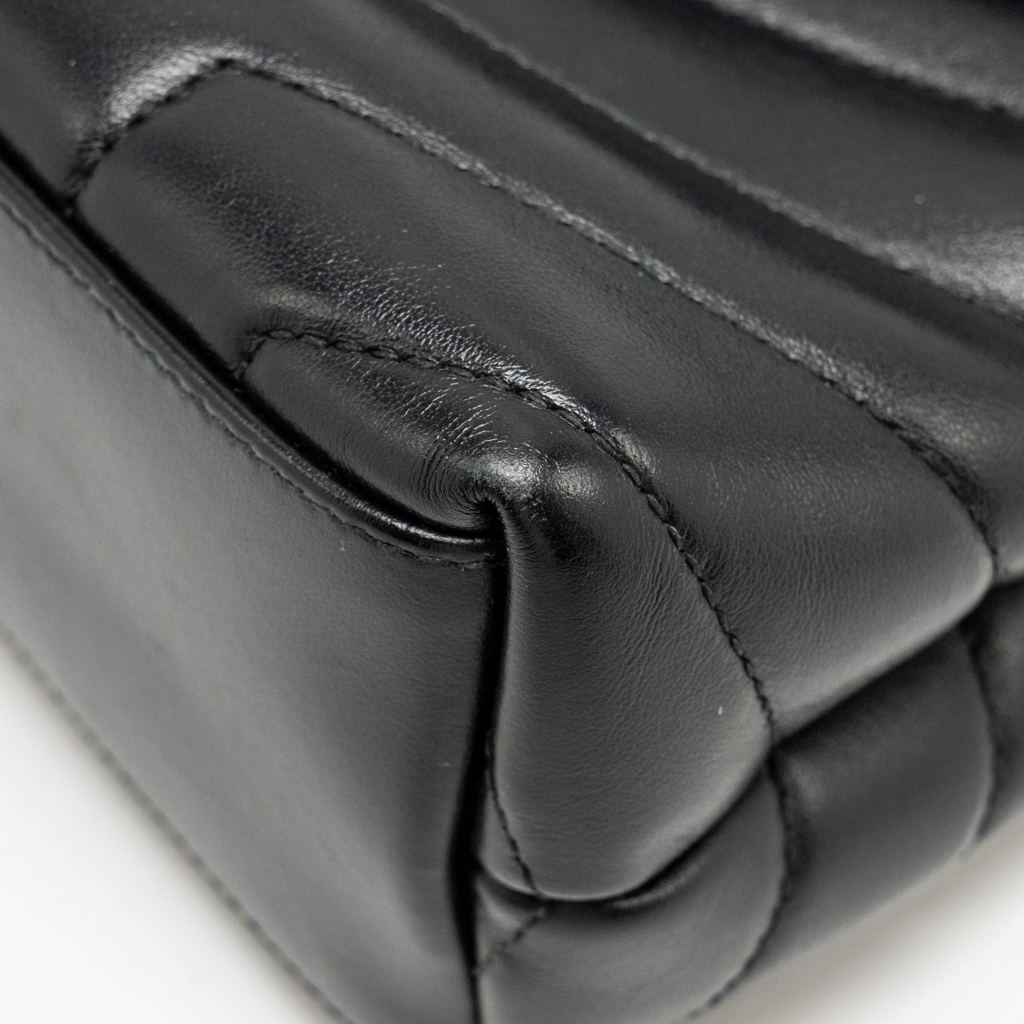 saint-laurent-ysl-small-loulou-bag-calfskin-so-black-1