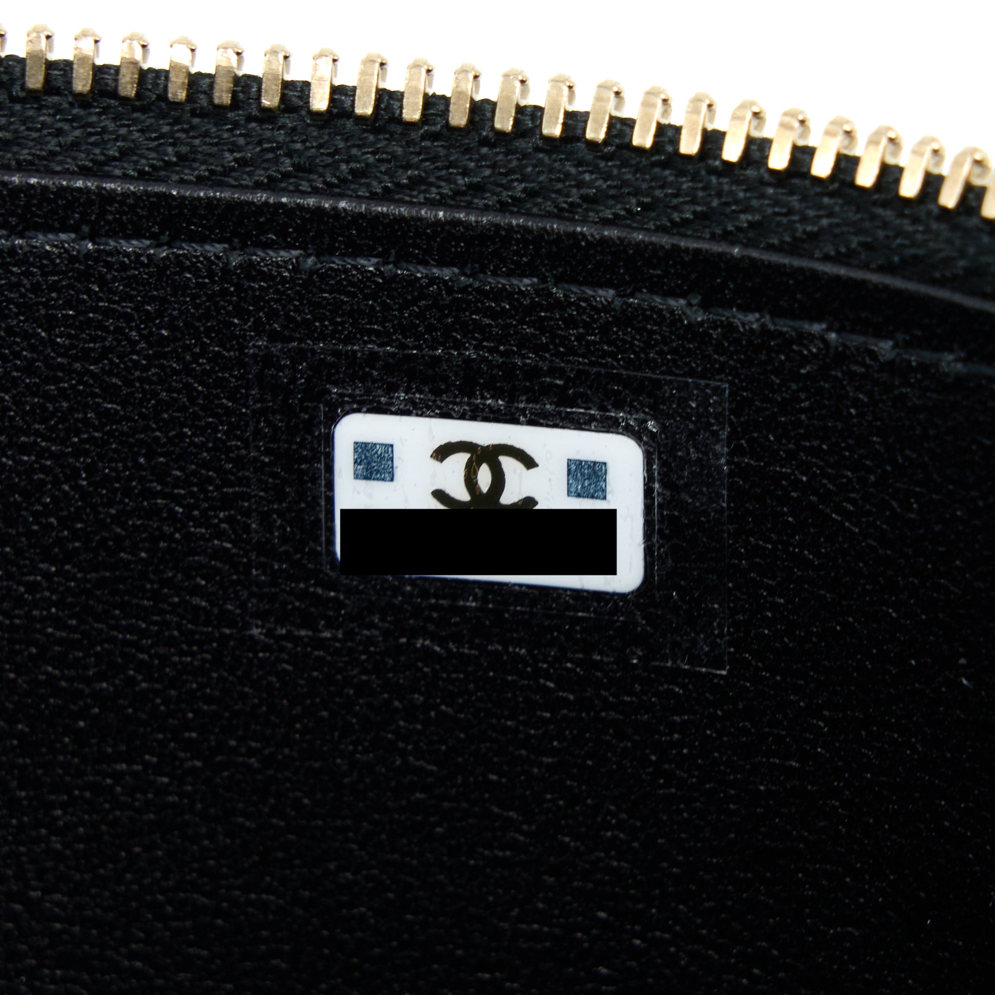 chanel-22a-top-handle-long-vanity-with-chain-lambskin-black-lghw-3