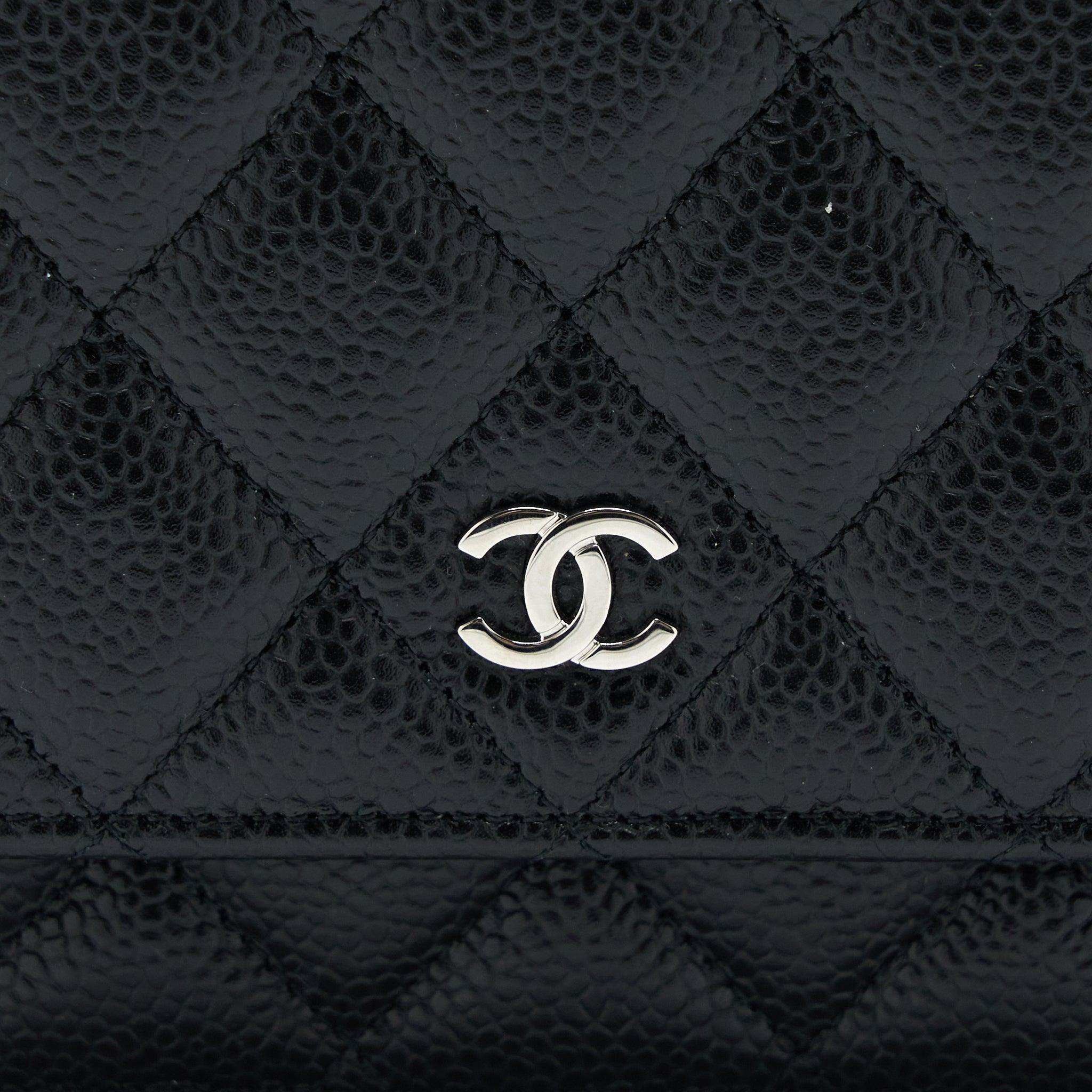 chanel-classic-wallet-on-chain-caviar-black-shw-microchip-6