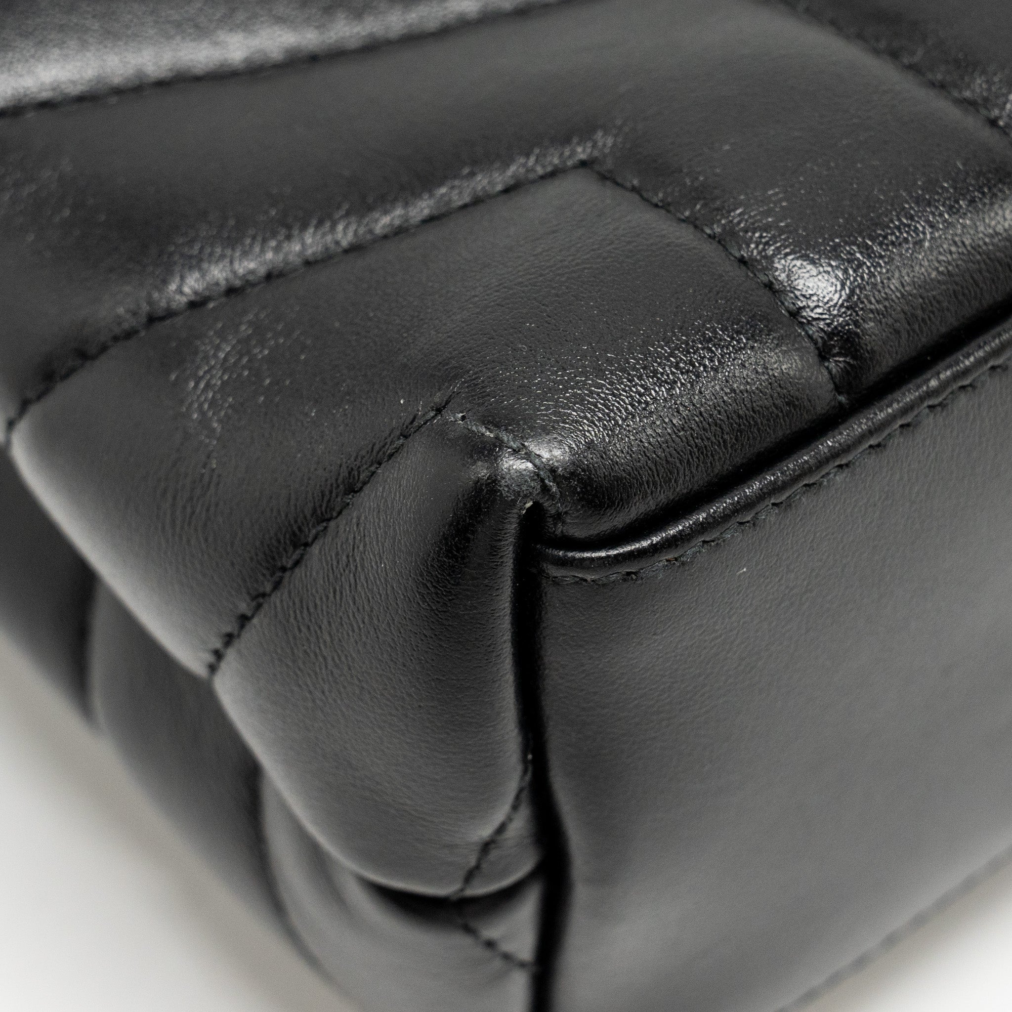 saint-laurent-ysl-small-loulou-bag-calfskin-so-black-1