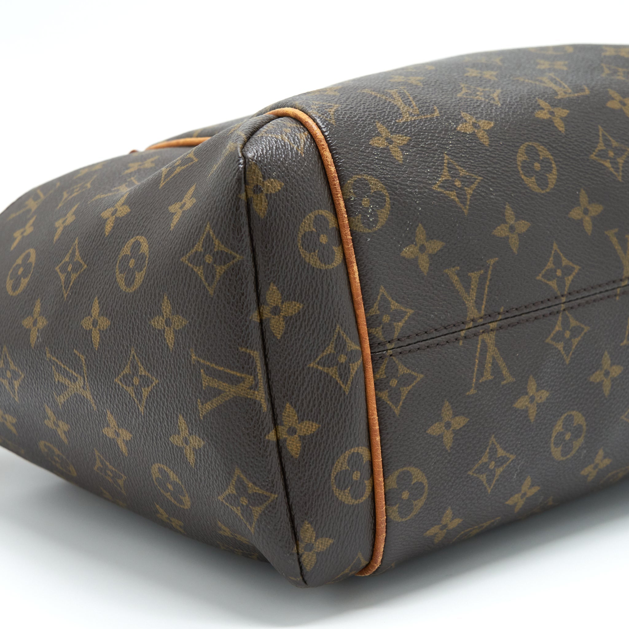louis-vuitton-tote-bag-monogram-canvas-lghw