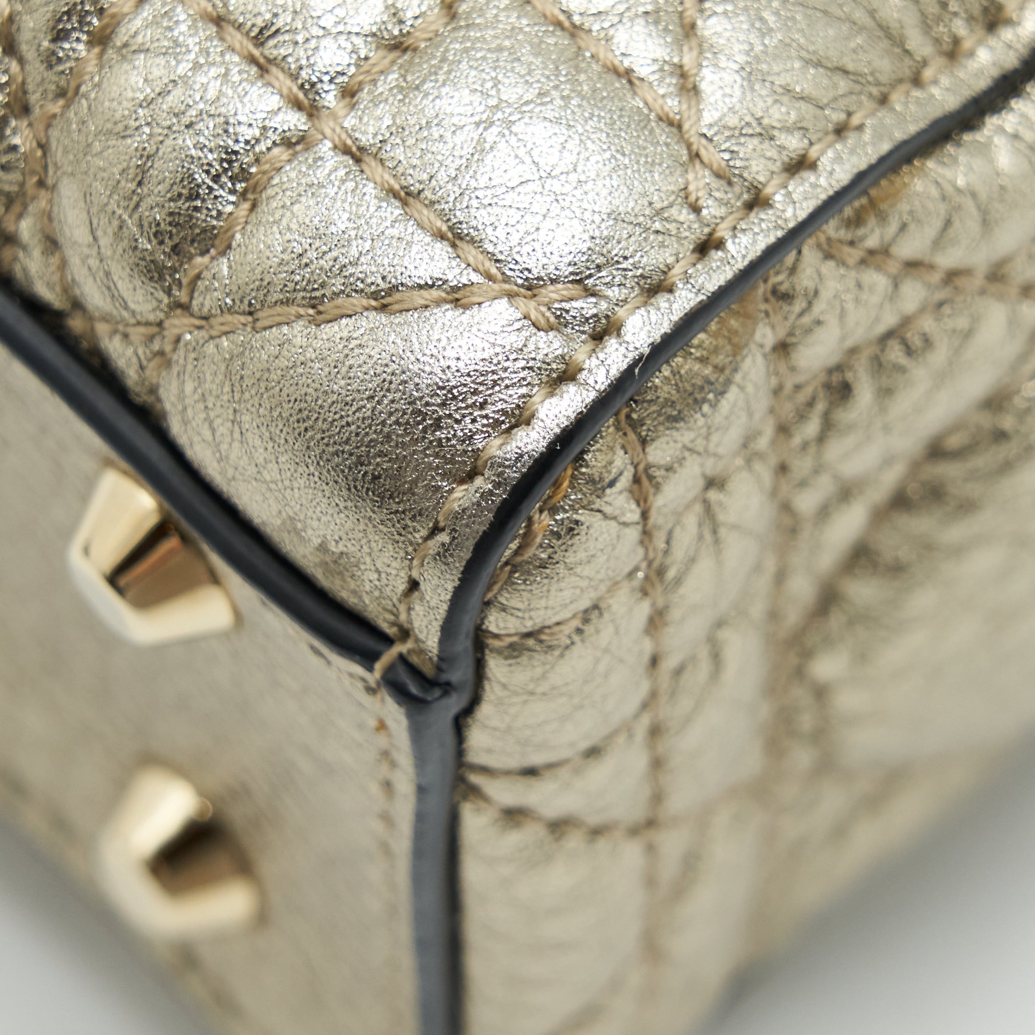 dior-mini-lady-dior-supple-grained-calfskin-metallic-gold-lghw