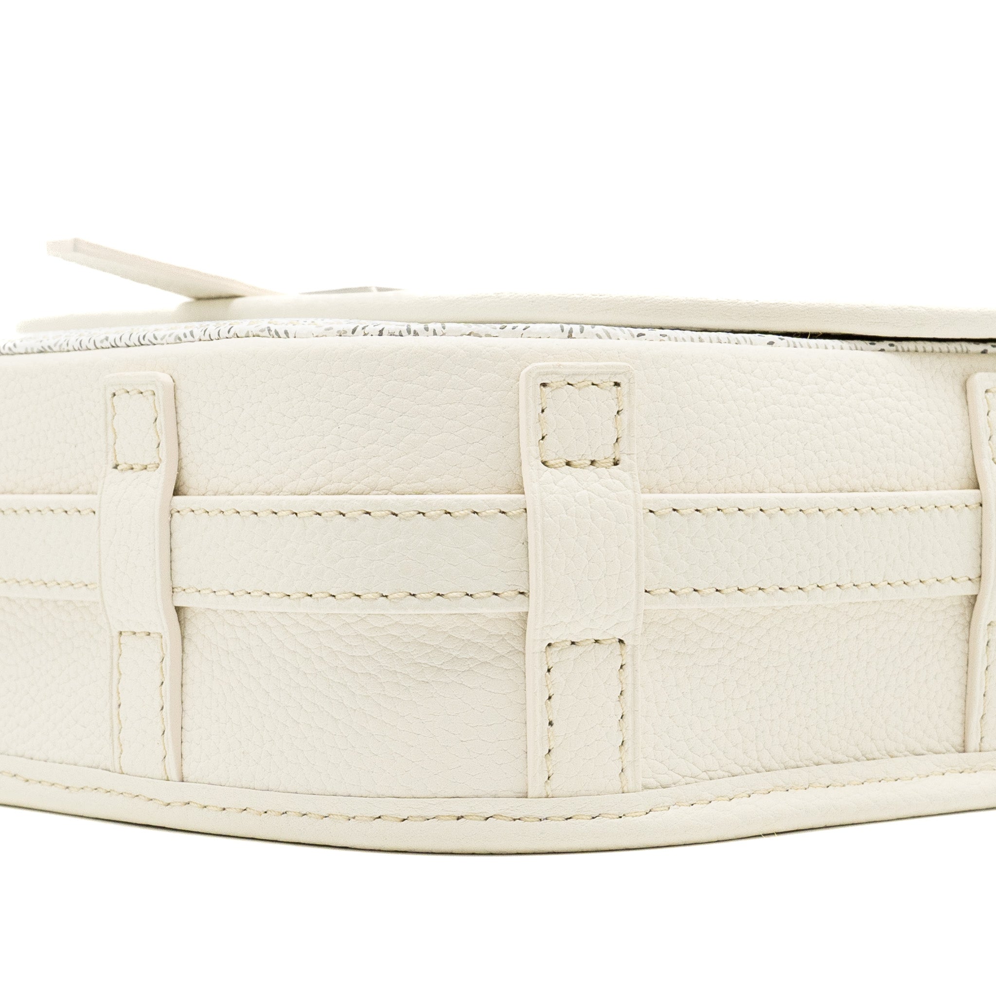 goyard-belvedere-pm-messanger-bag-goyardline-canvas-white-shw-copy