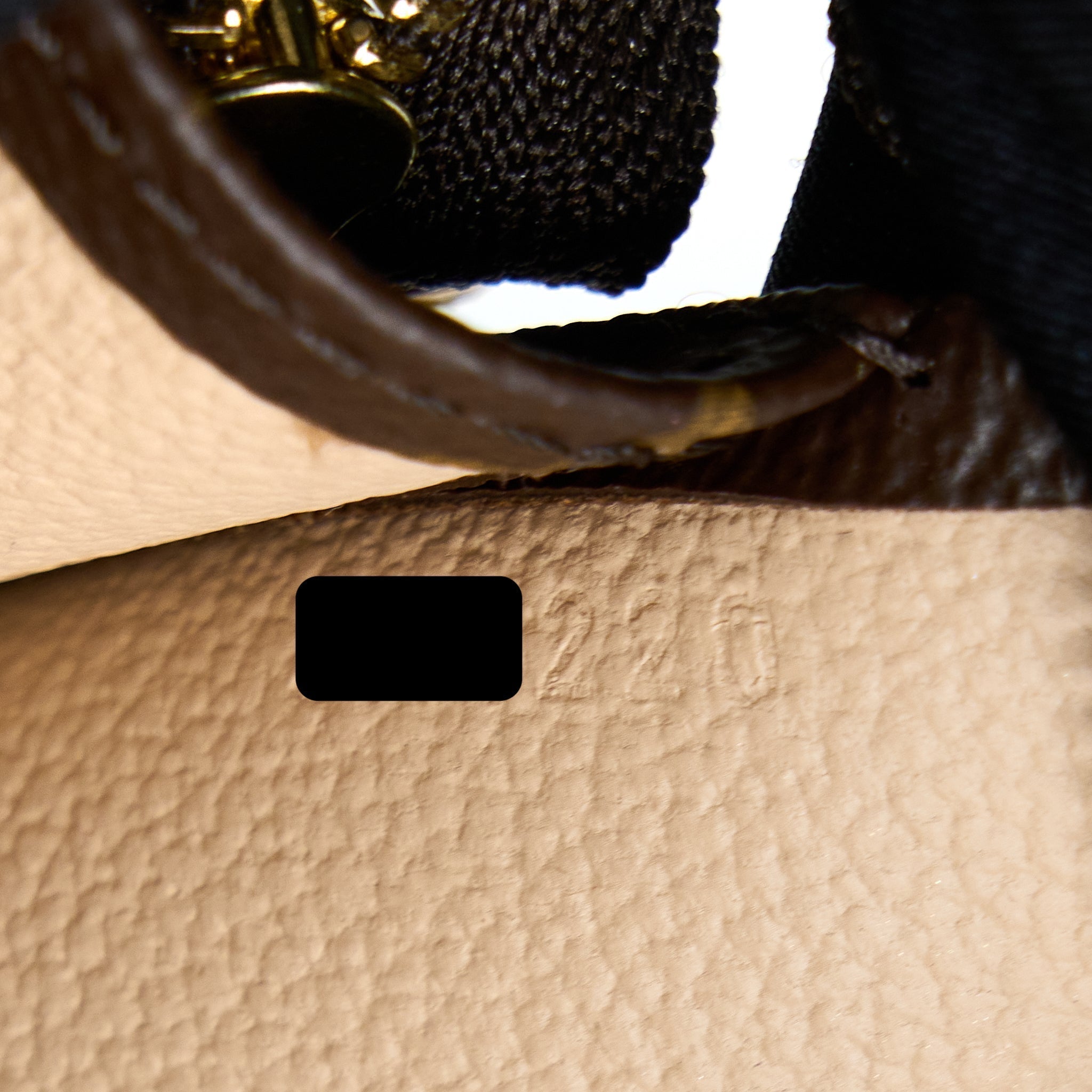 louis-vuitton-toiletry-pochette-26-monogram-canvas-ghw-7