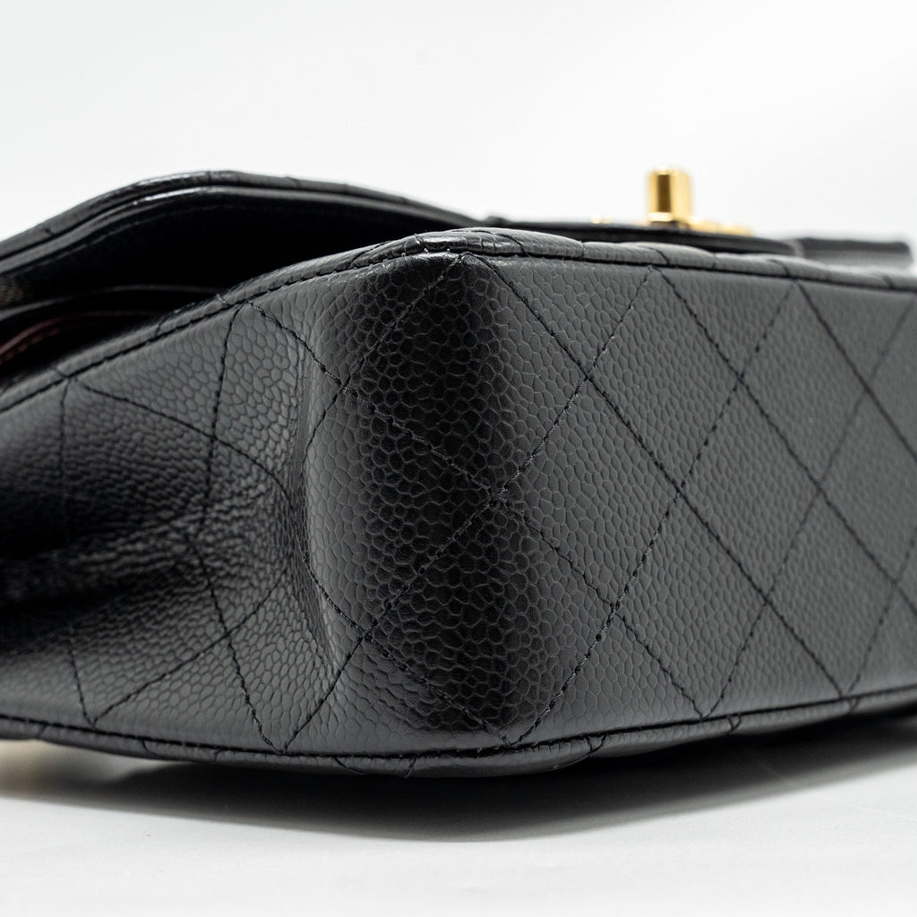 chanel-small-classic-double-flap-bag-caviar-black-ghwmicrochip-1