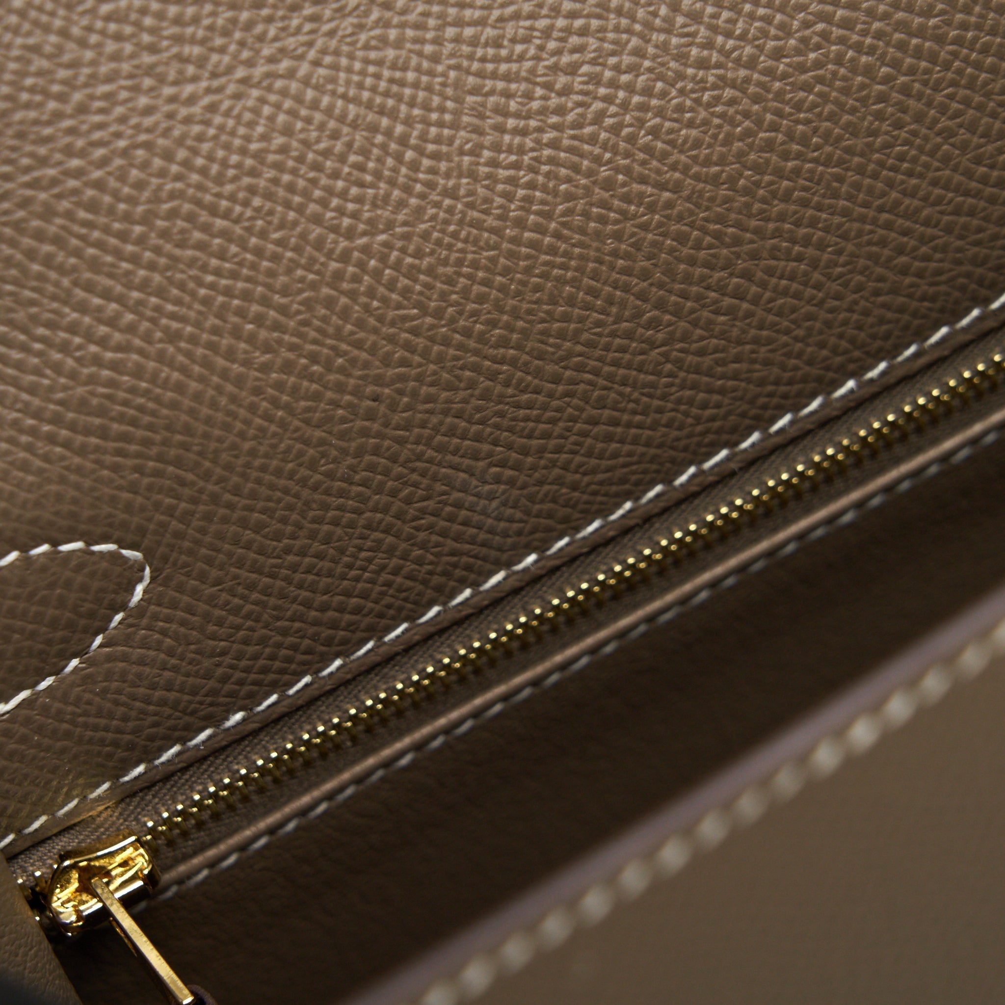 hermes-kelly-32-sellier-epsom-etoupe-ghw-stamp-d