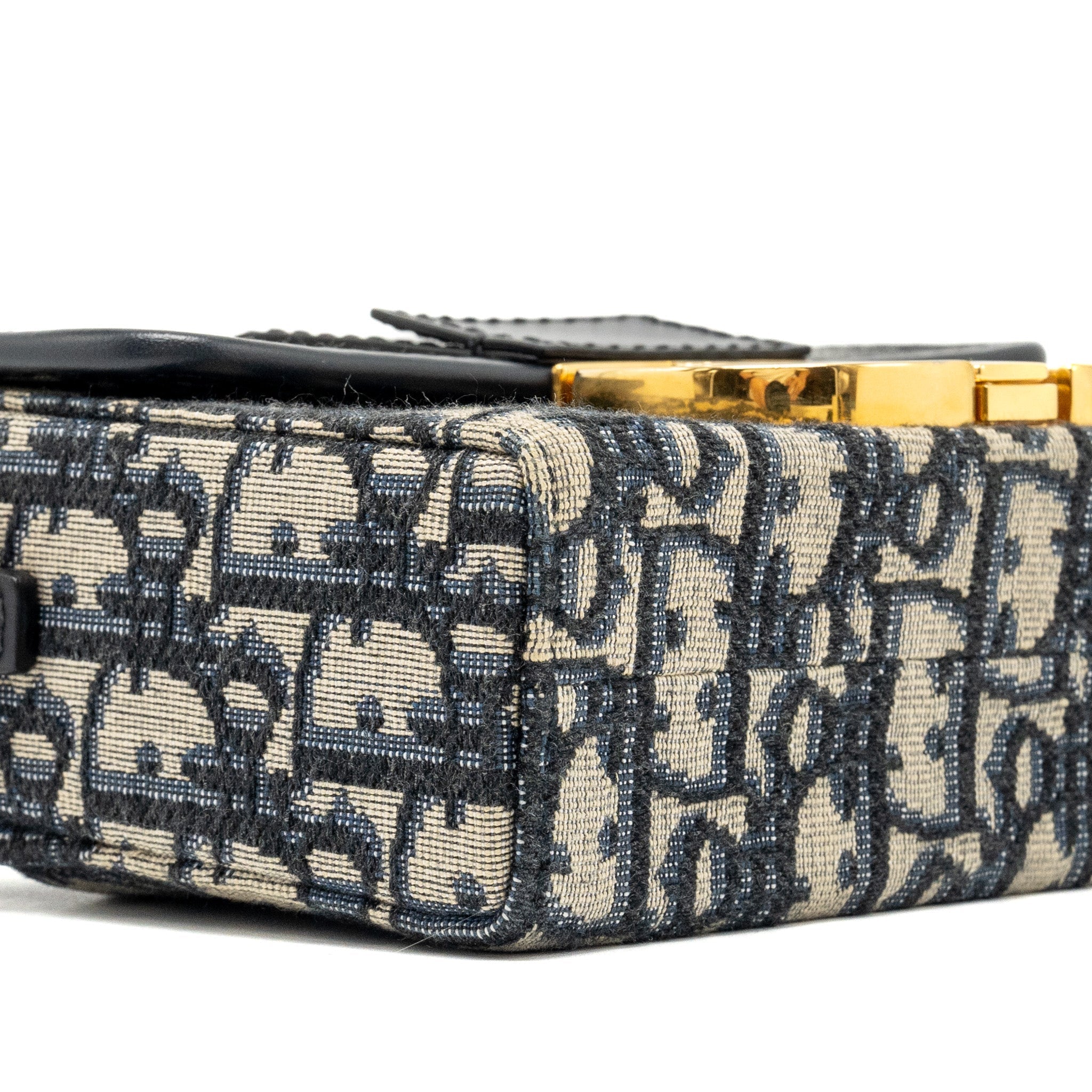 dior-30-montaigne-box-blue-oblique-jacquard-ghw-1