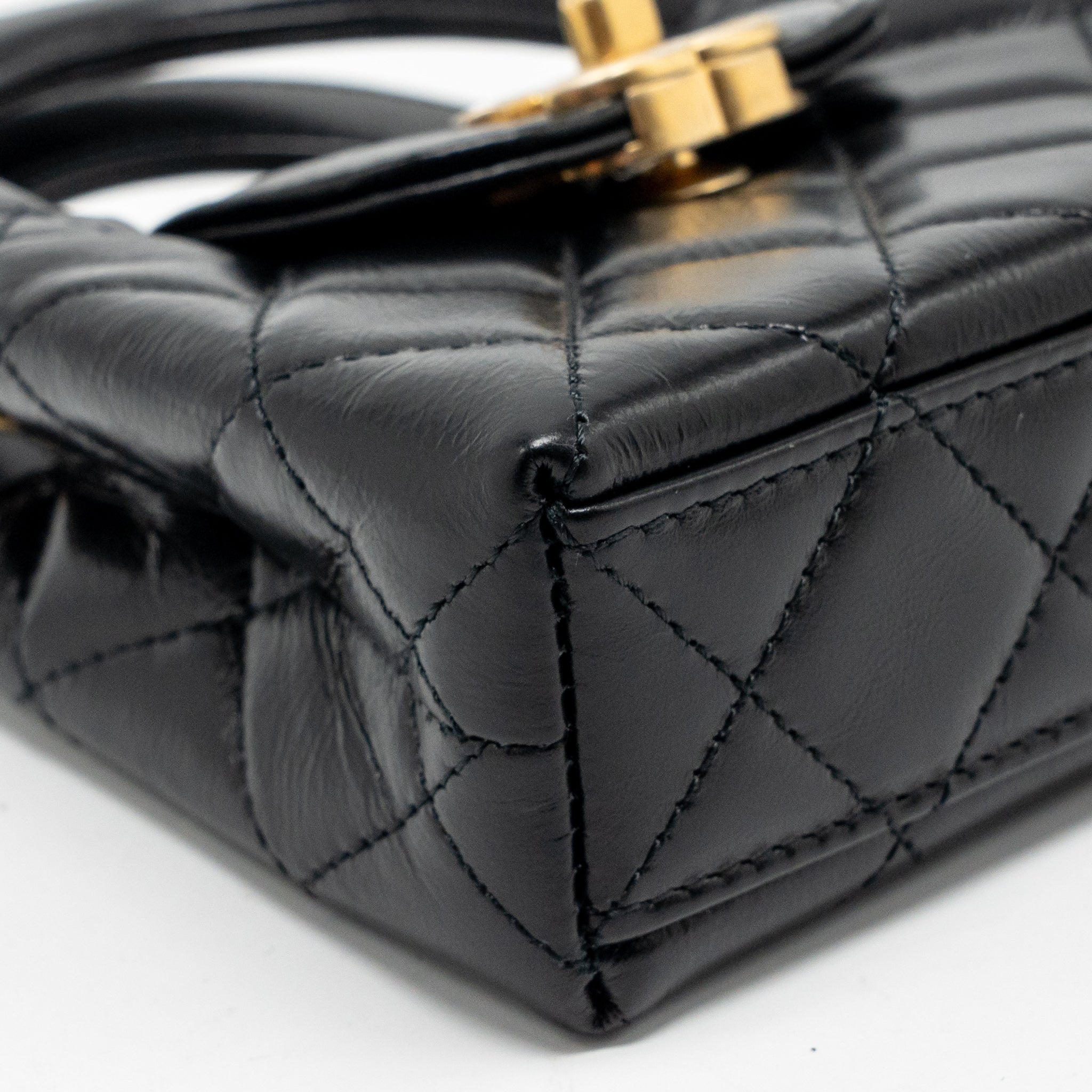 chanel-24p-mini-nano-kelly-shopper-calfskin-black-ghw-microchip