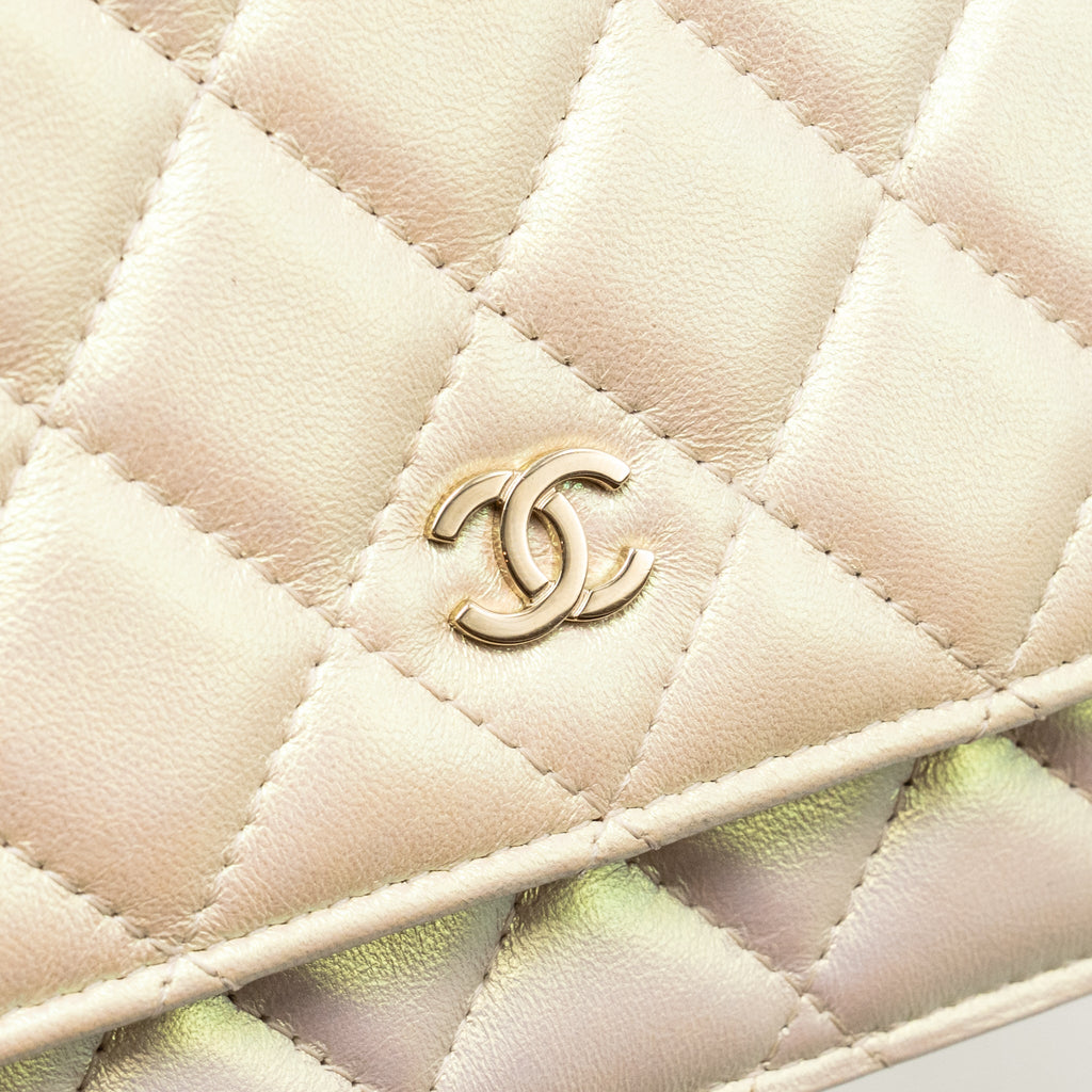 chanel-wallet-on-chain-lambskin-iridescent-ivory-lghw-copy