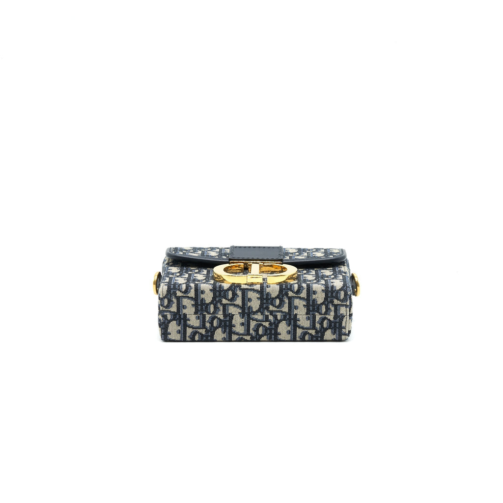christian-dior-30-montaigne-box-bag-oblique-canvas-blue