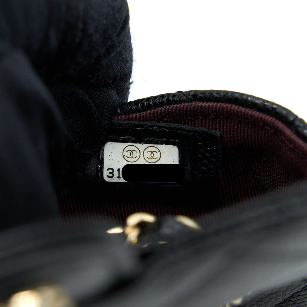 chanel-flap-cardholder-belt-bag-caviar-black-lghw