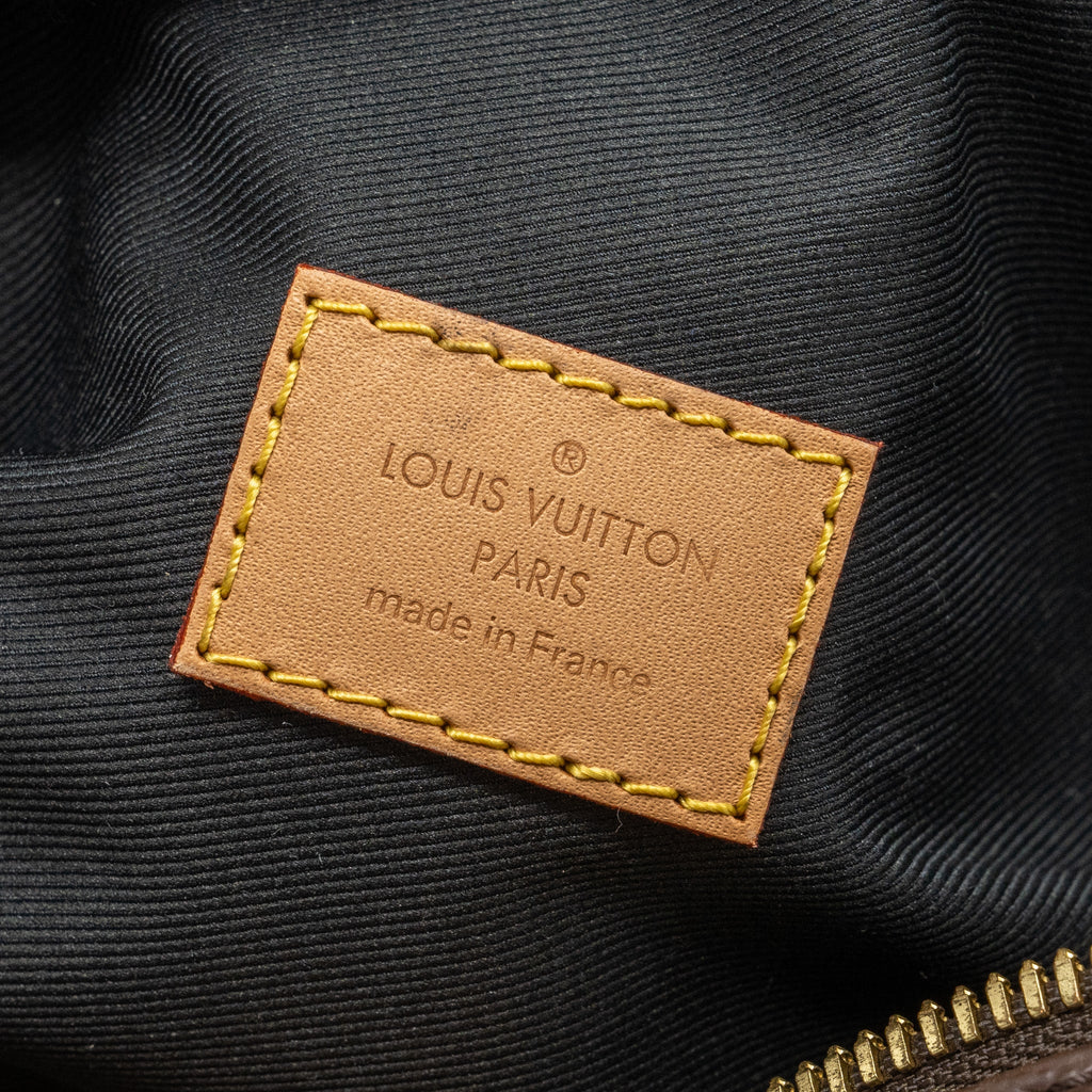 louis-vuitton-bumbag-monogram-canvas-ghw-3