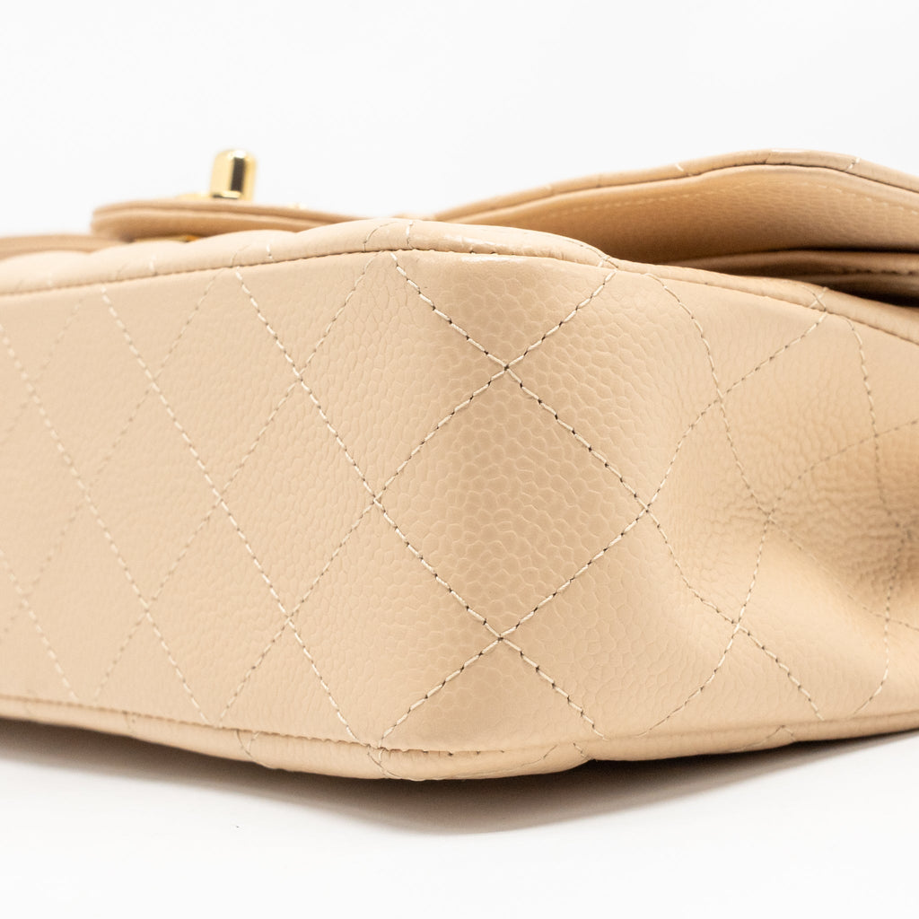 chanel-medium-classic-double-flap-bag-caviar-beige-ghw-4