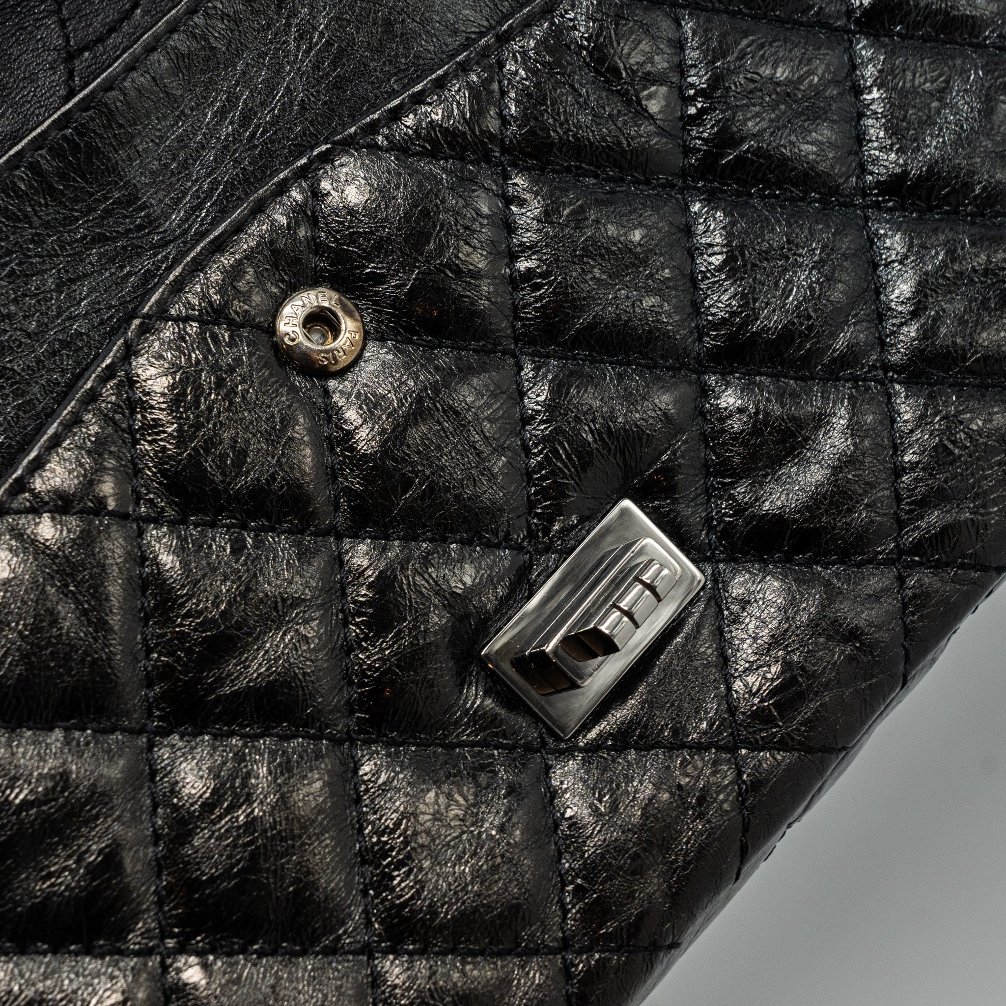 chanel-2-55-226-reissue-double-flap-bag-grained-calfskin-black-shw