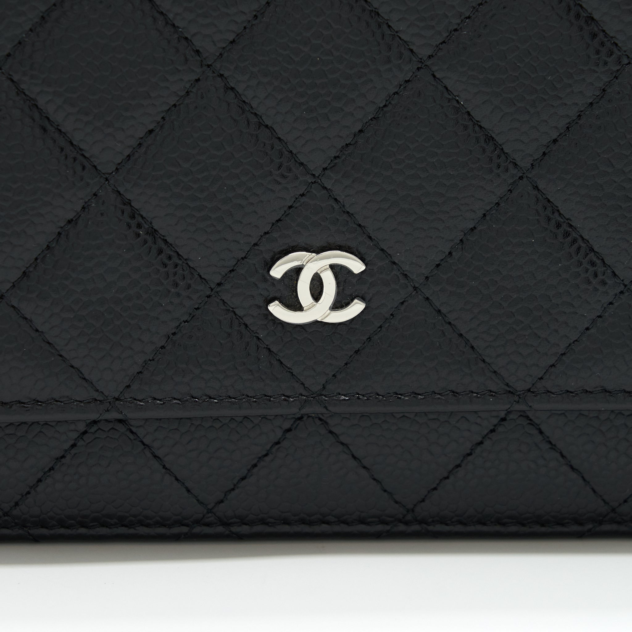 chanel-classic-wallet-on-chain-caviar-black-shw-4