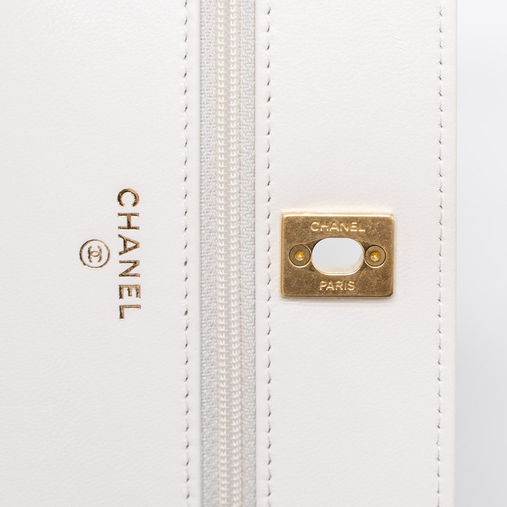 chanel-pearl-crush-wallet-on-chain-lambskin-white-brushed-ghw-microchip