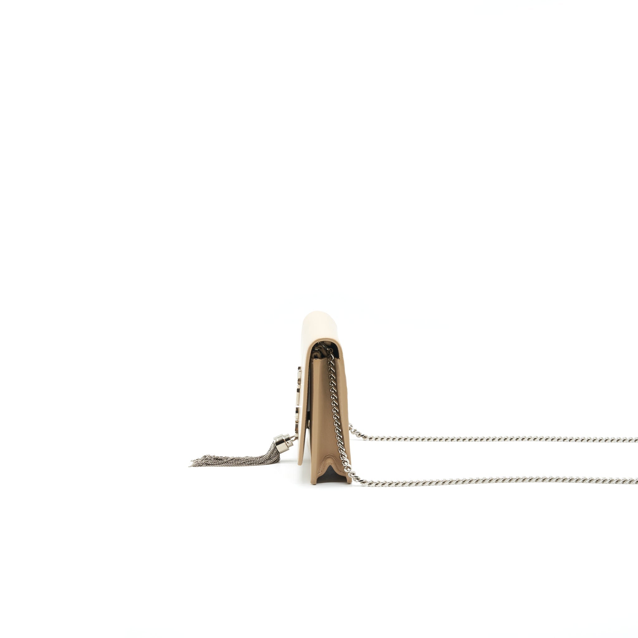 saint-laurent-ysl-kate-chain-wallet-in-beige-shw