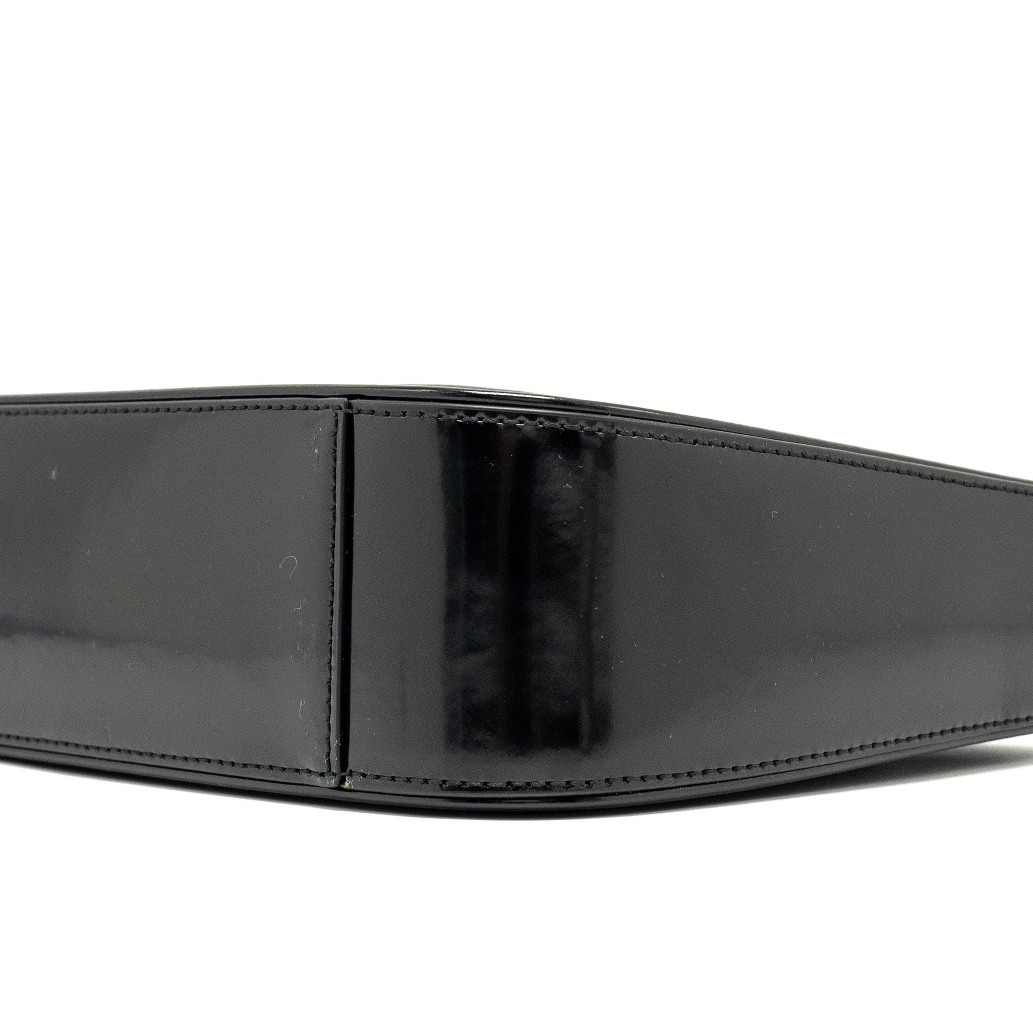 saint-laurent-le-5-a-7-shiny-calfskin-leather-black-shw