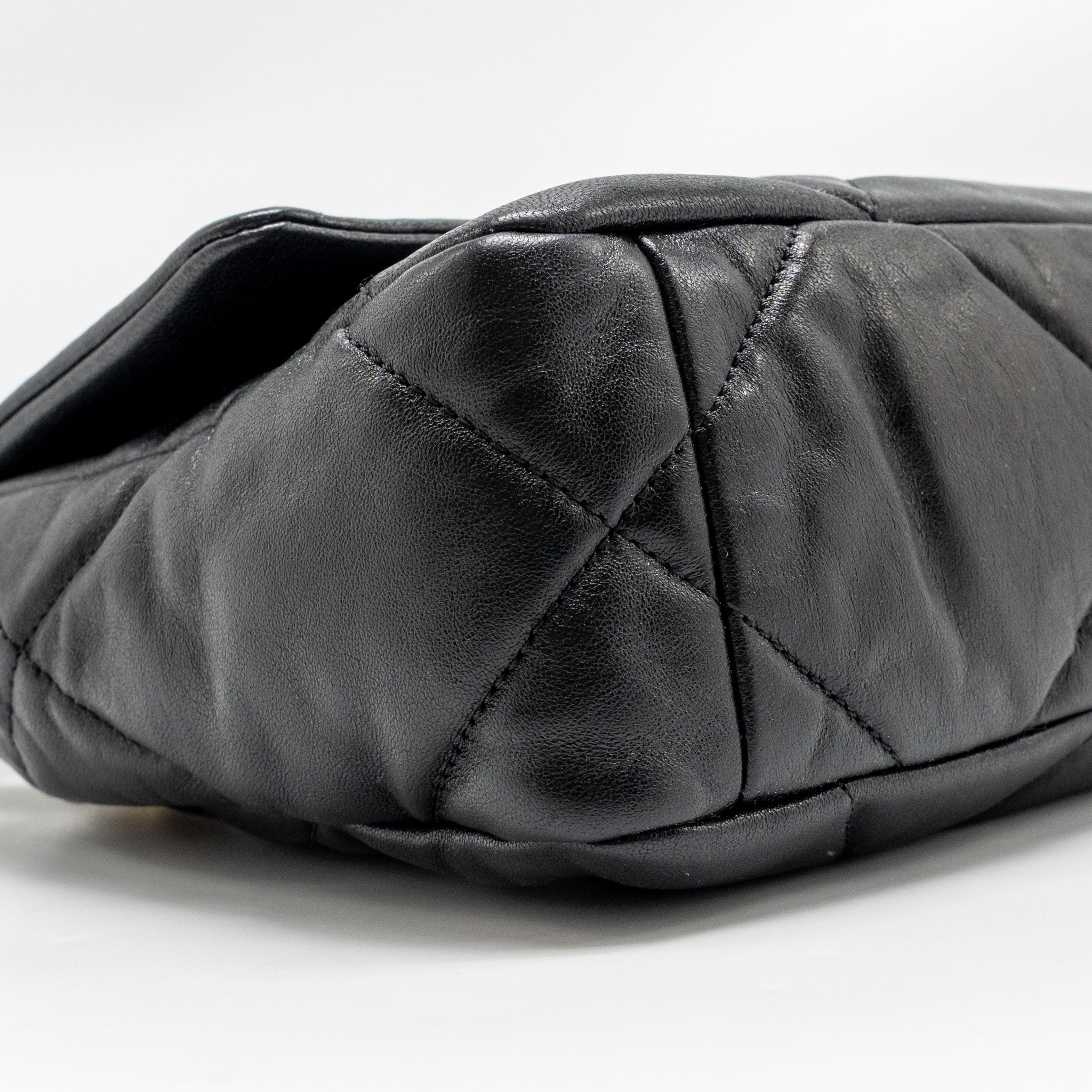 chanel-19bag-black