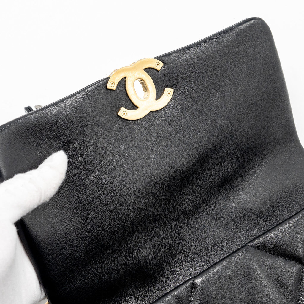 chanel-small-19-bag-lambskin-black-multicolour-hardware-microchip-5