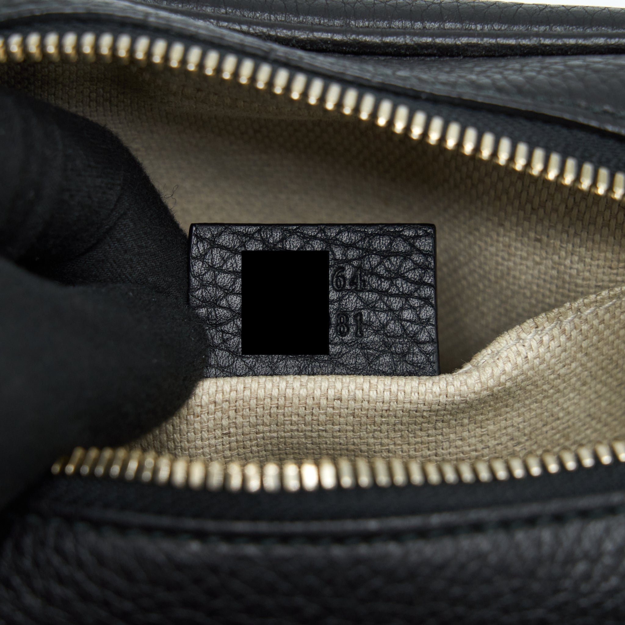 gucci-disco-camera-bag-calfskin-black-lghw