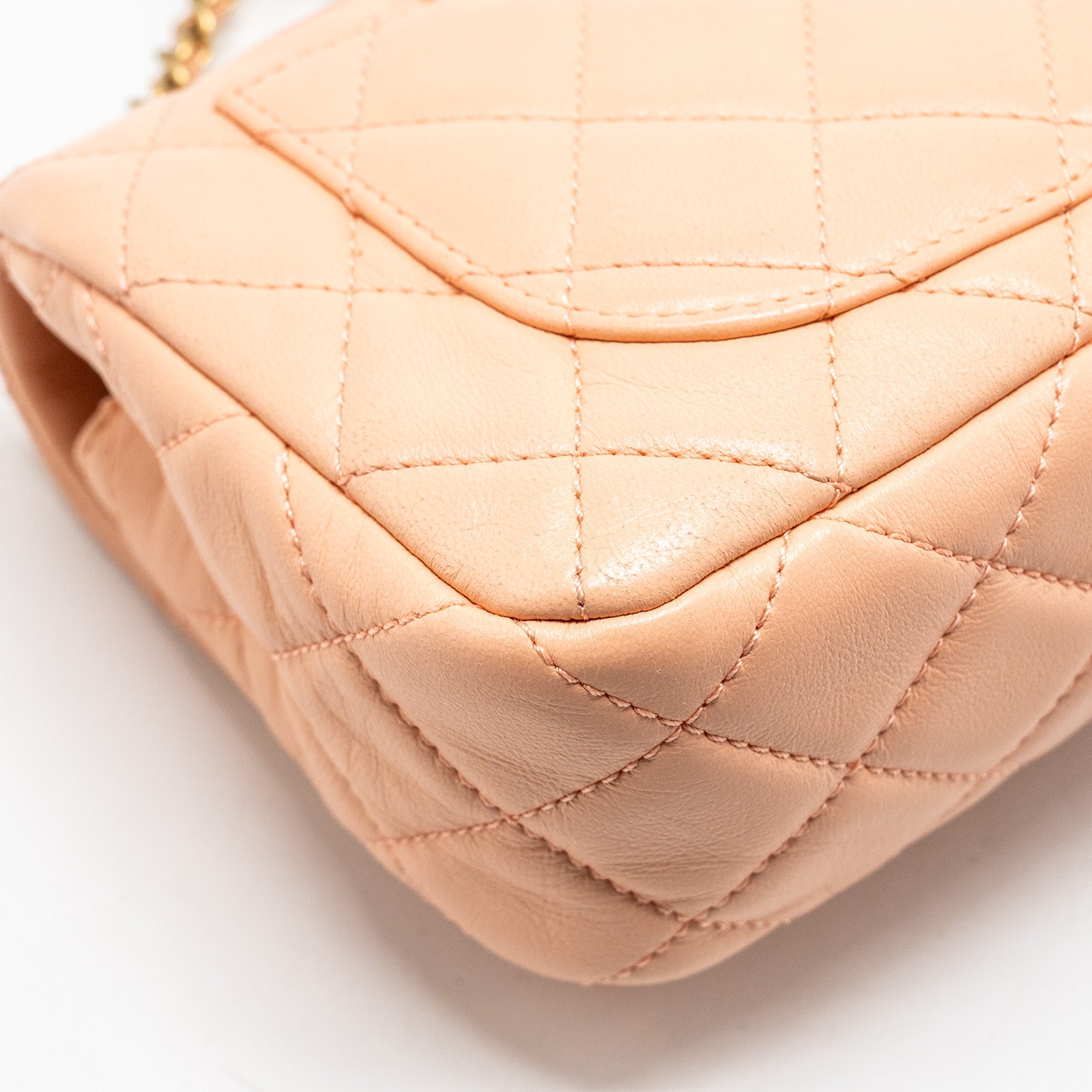 chanel-pearl-crush-mini-rectangular-flap-bag-pink-ghw-microchip