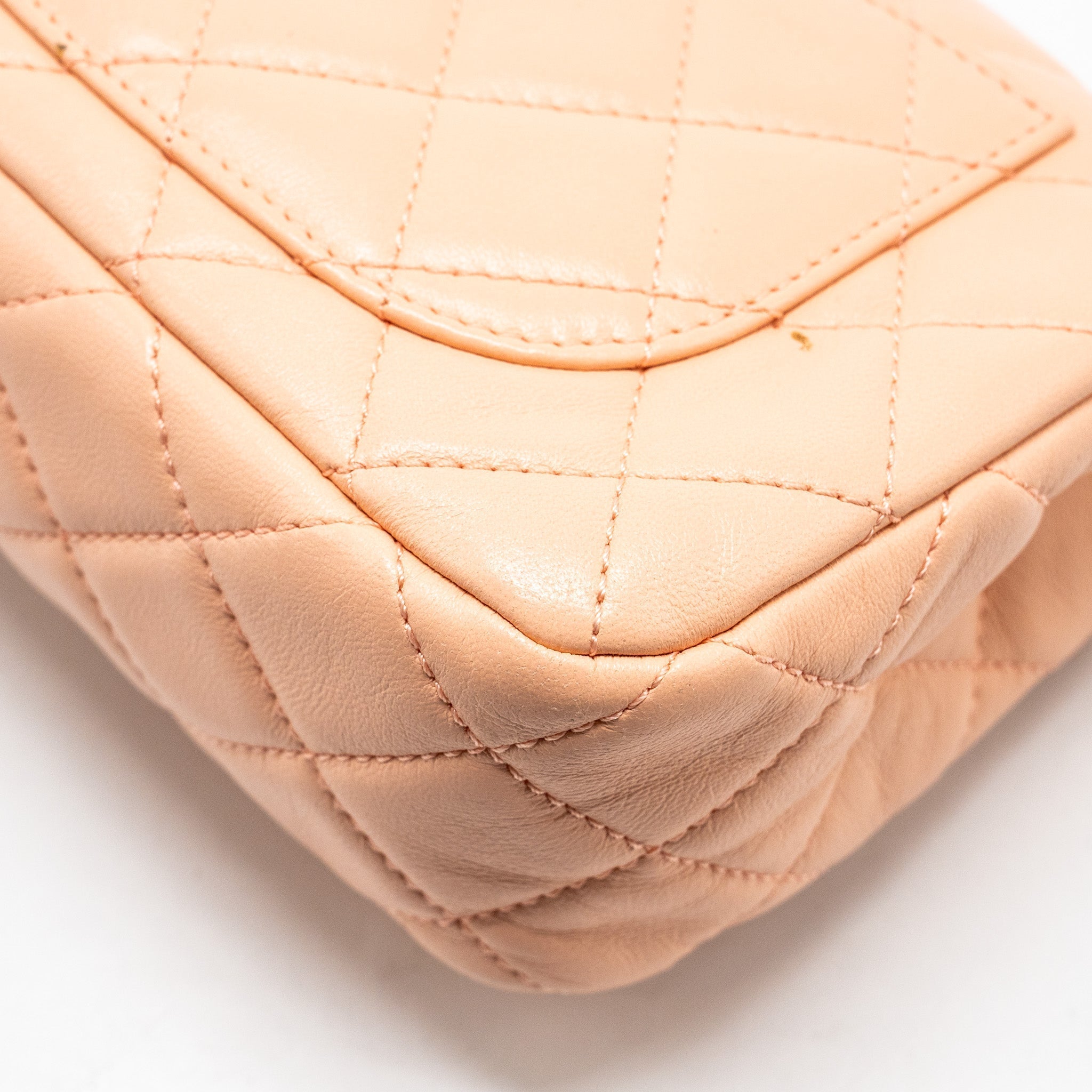chanel-pearl-crush-mini-rectangular-flap-bag-pink-ghw-microchip