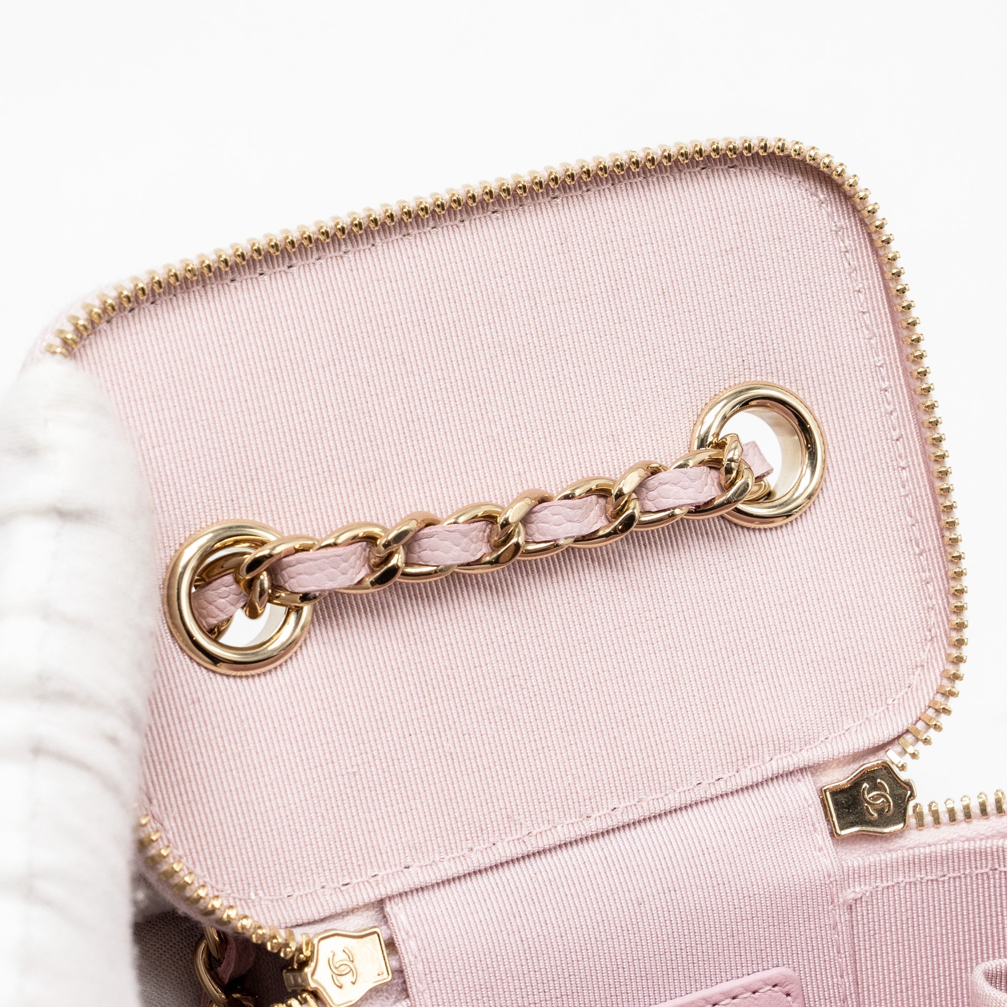 chanel-mini-vanity-with-chain-caviar-lghw