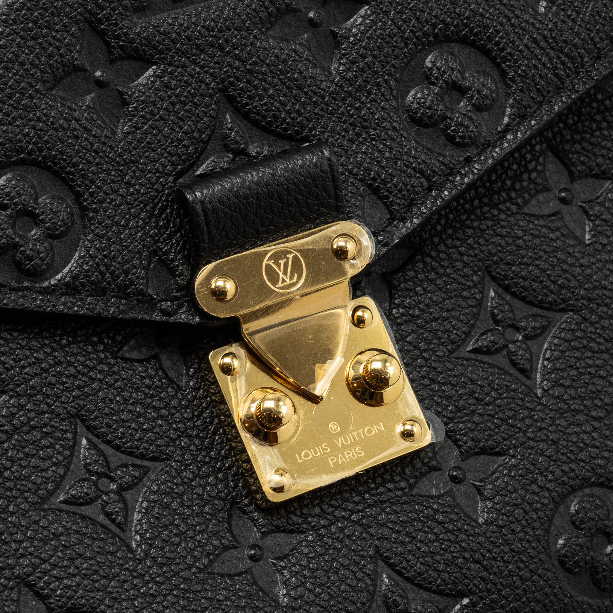 louis-vuitton-pochette-metis-monogram-empreinte-black-ghw-6