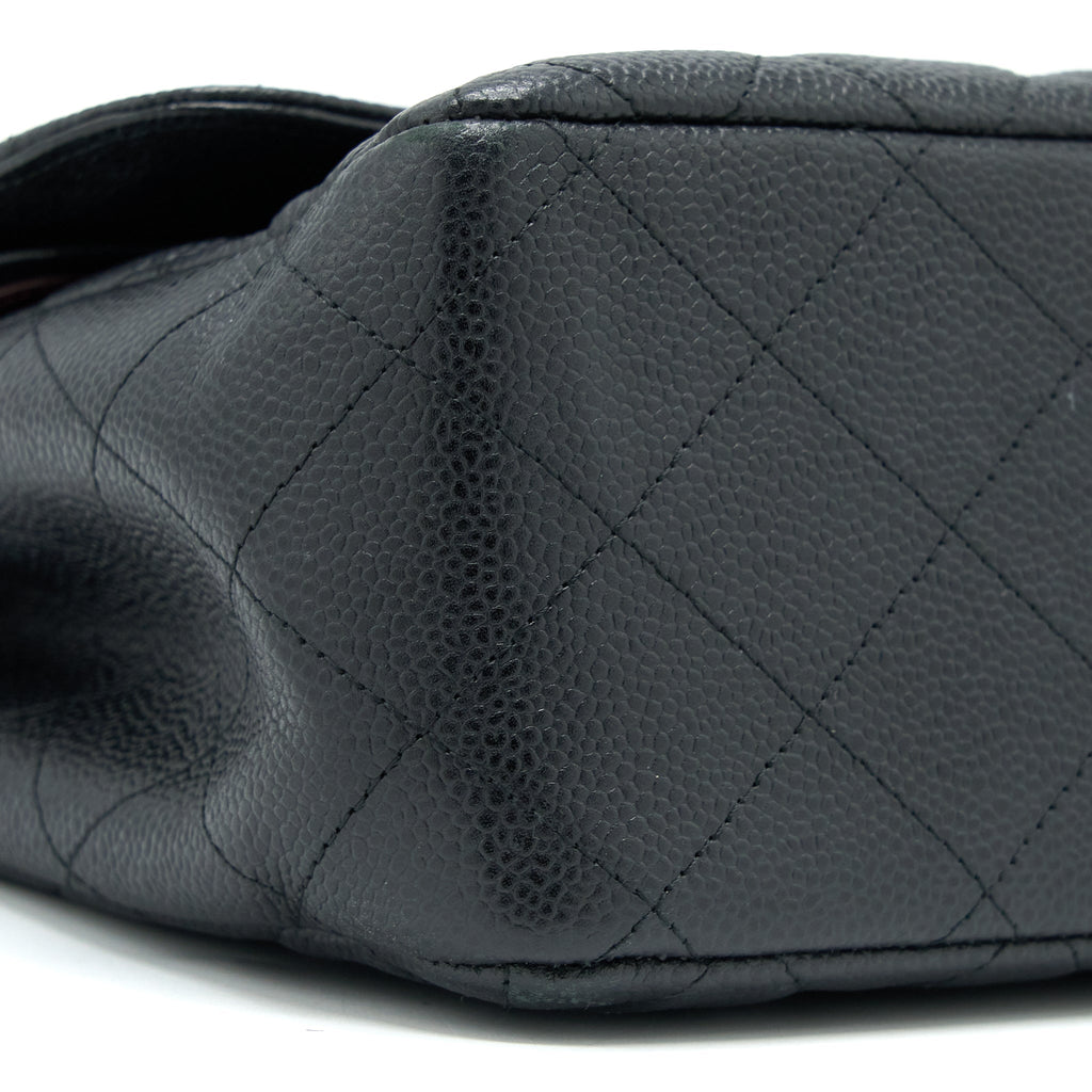 chanel-classic-jumbo-flap-bag-caviar-black-ghw-1
