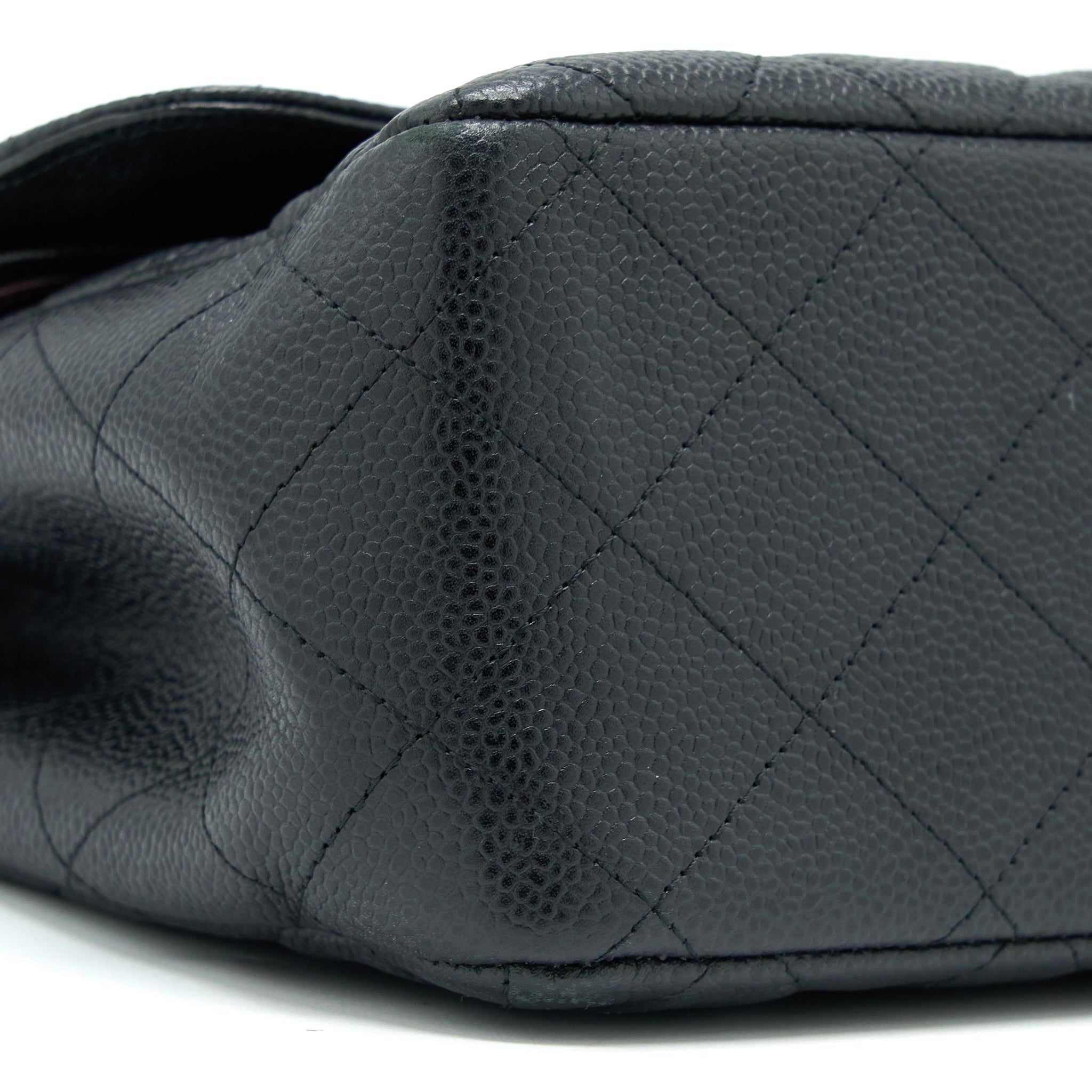 chanel-classic-jumbo-flap-bag-caviar-black-ghw-1