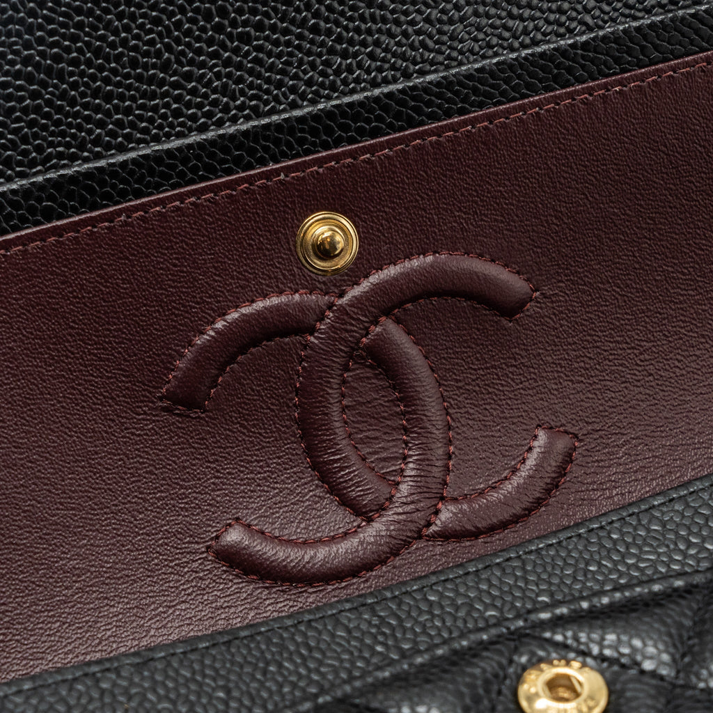 chanel-small-classic-double-flap-bag-caviar-black-ghwmicrochip