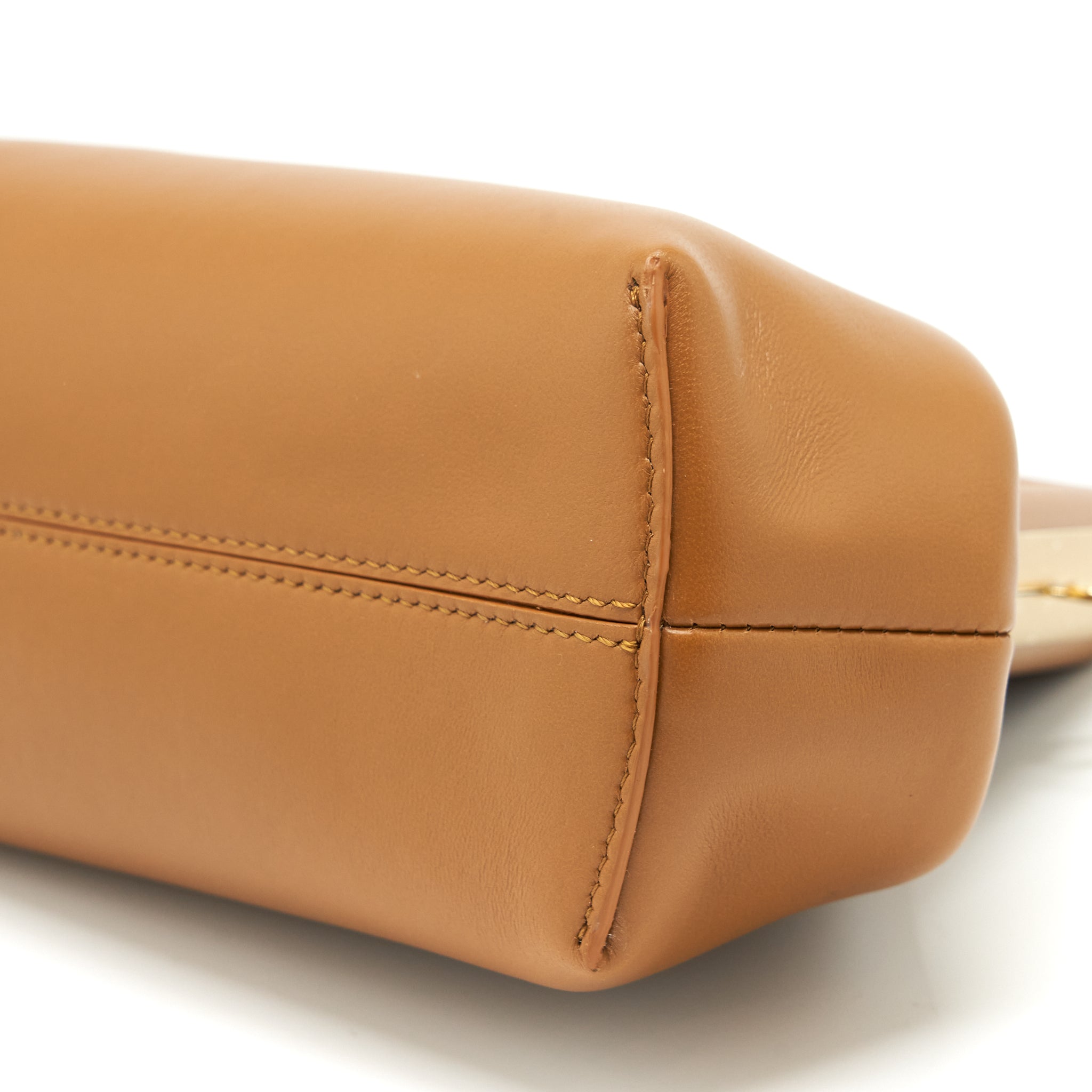 fendi-first-small-pouch-lambskin-caramel-ghw