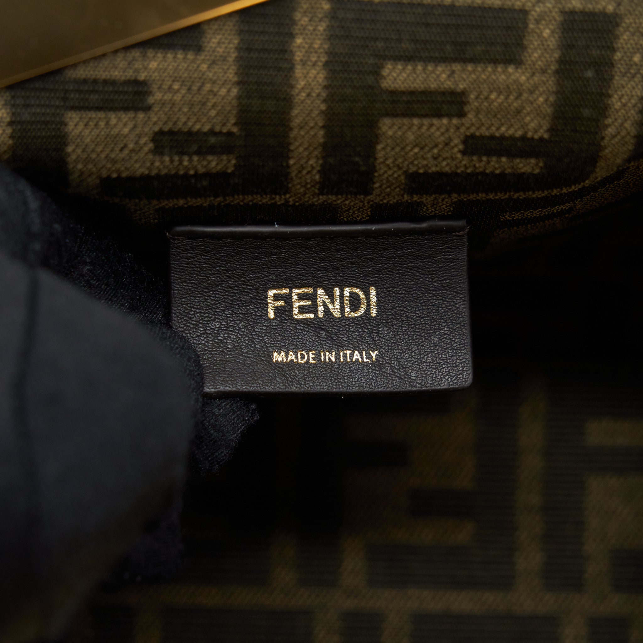 fendi-first-small-pouch-lambskin-caramel-ghw
