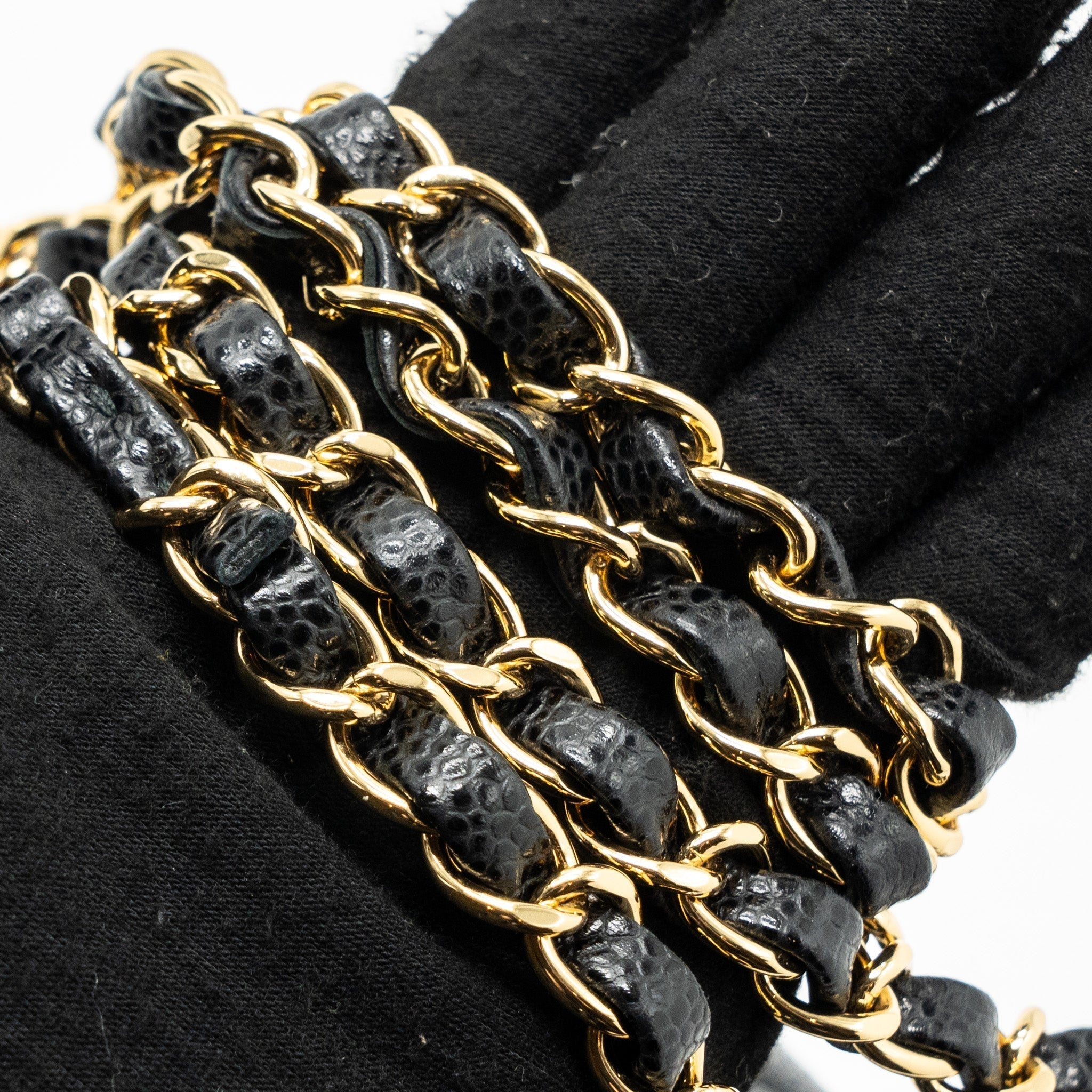 chanel-small-classic-double-flap-bag-caviar-black-ghwmicrochip