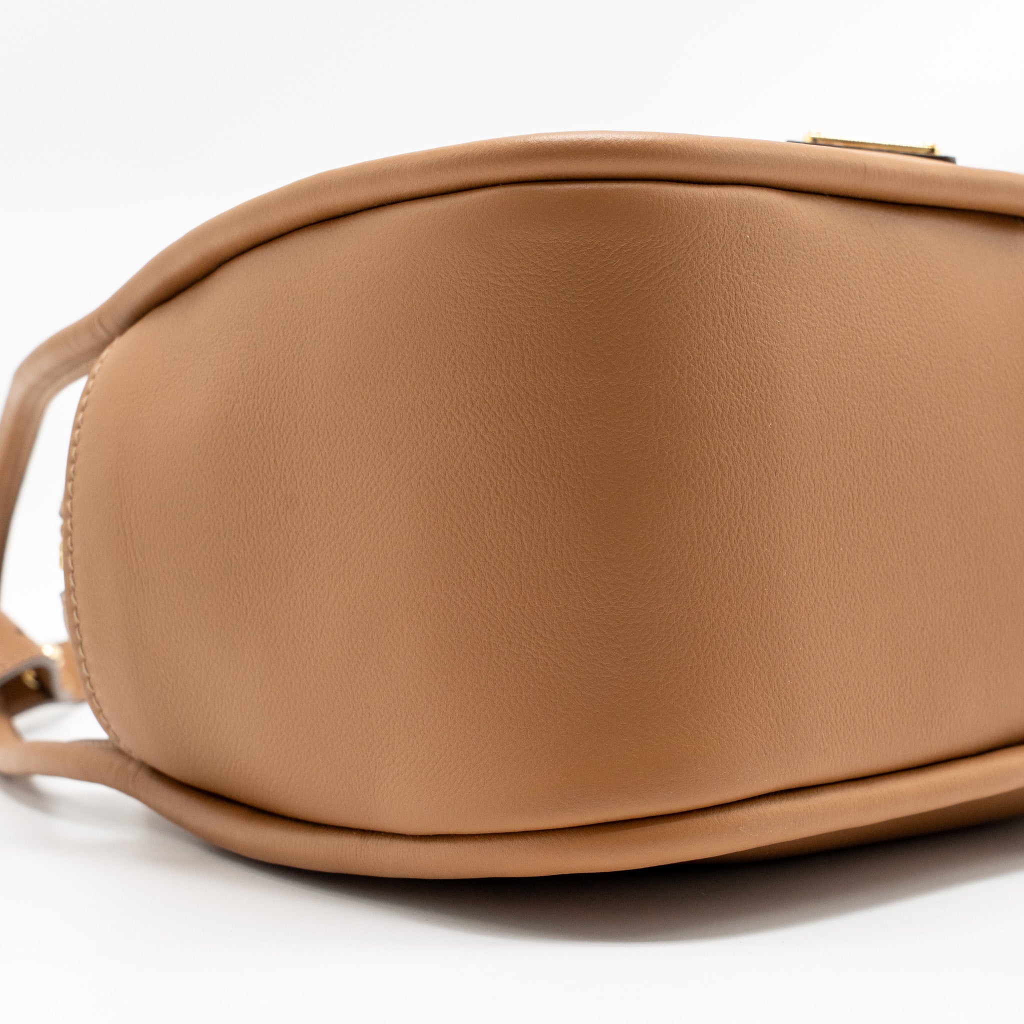 prada-darling-handbag-calfskin-caramel-ghw