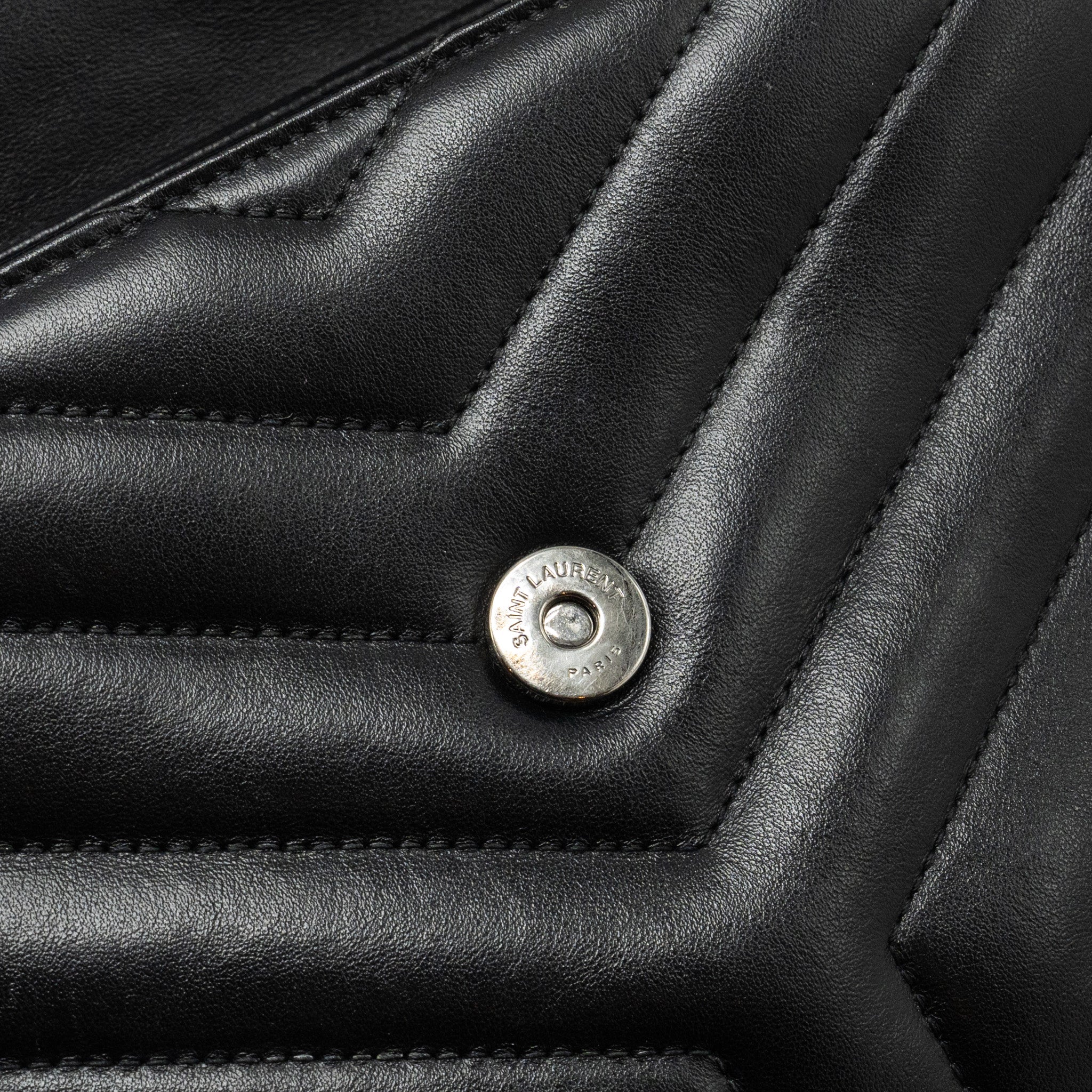 saint-laurent-ysl-small-loulou-bag-calfskin-so-black-1