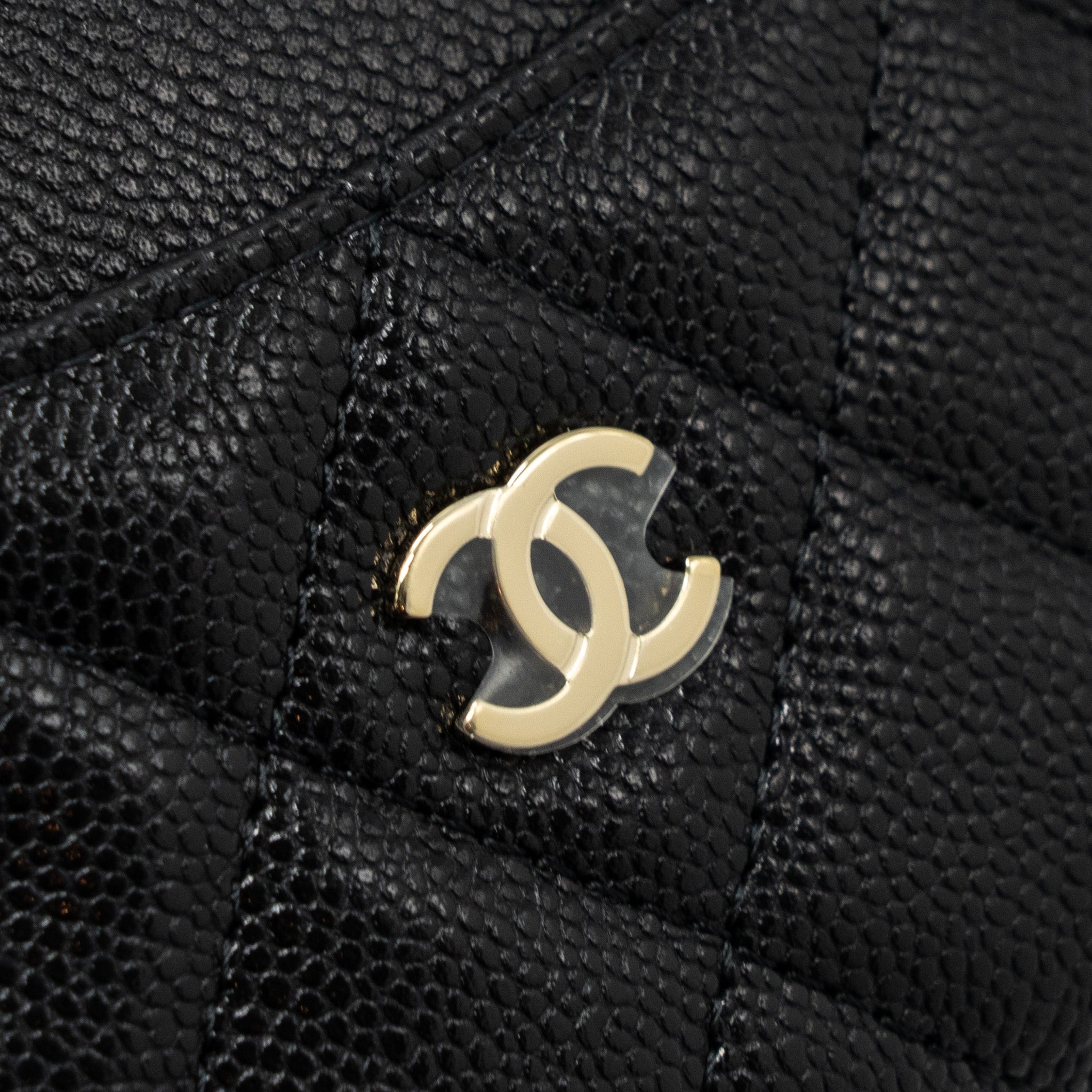 chanel-l-zipper-card-holder-caviar-black-ghw-microchip